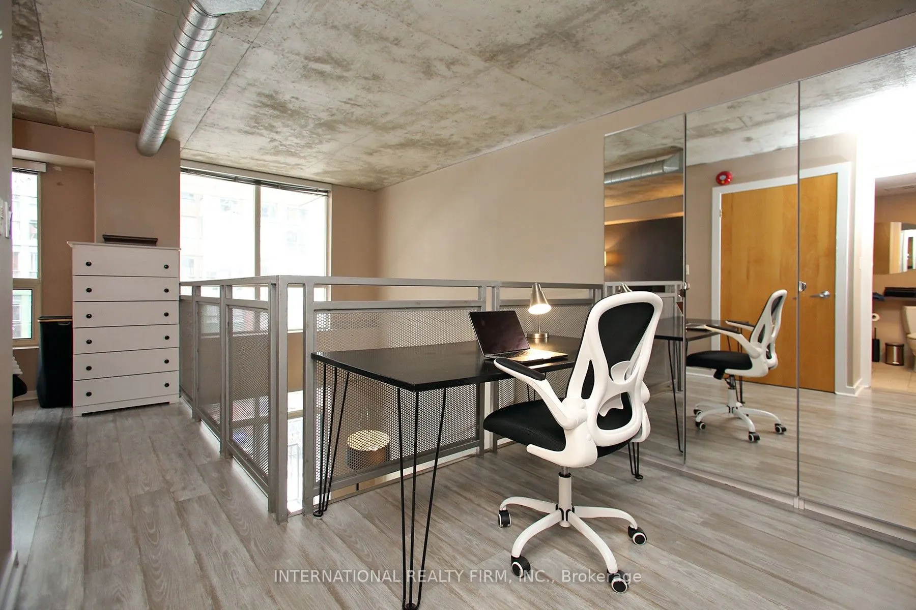 800 King Street W, #408