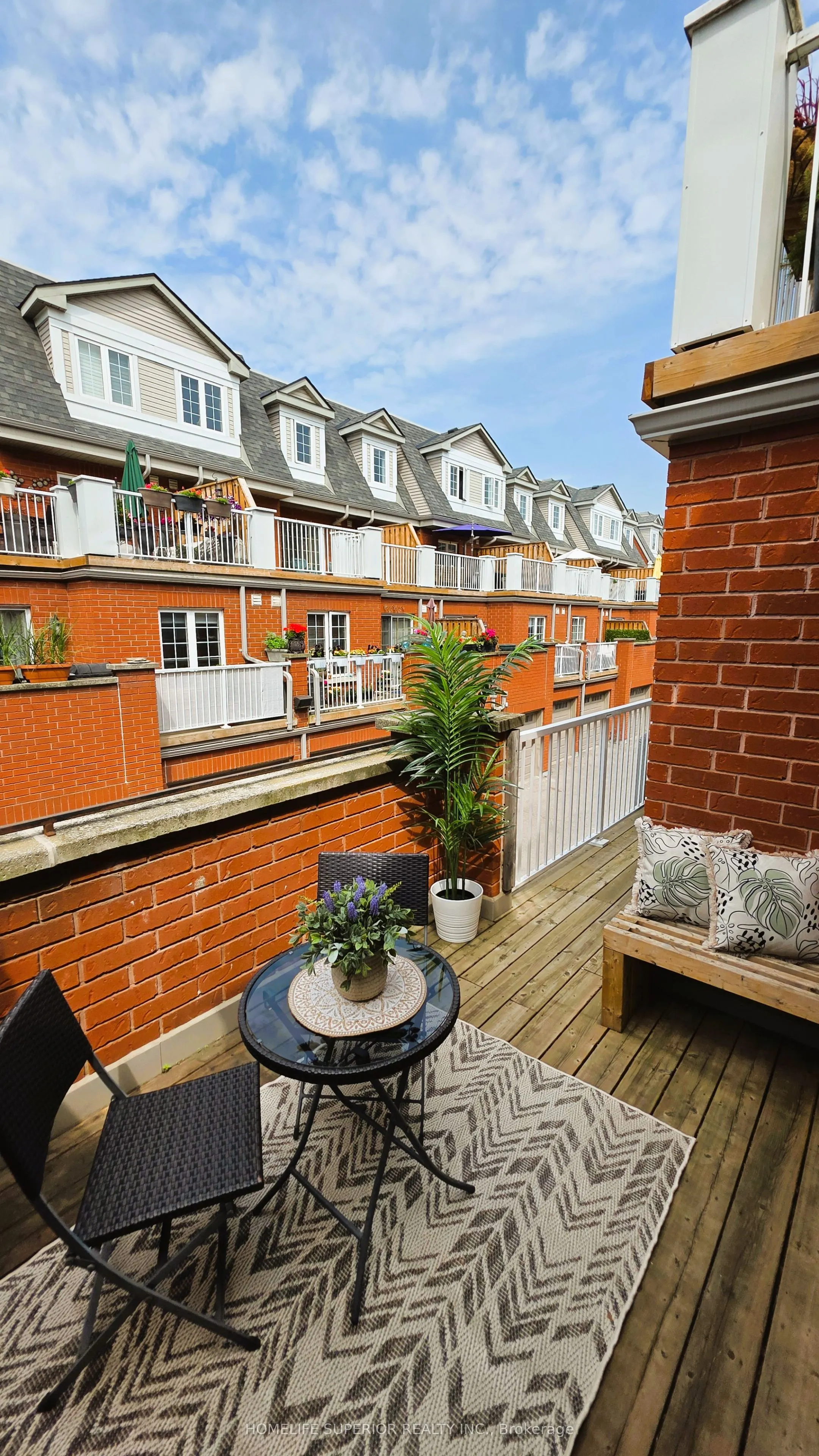 122 Strachan Avenue, #1