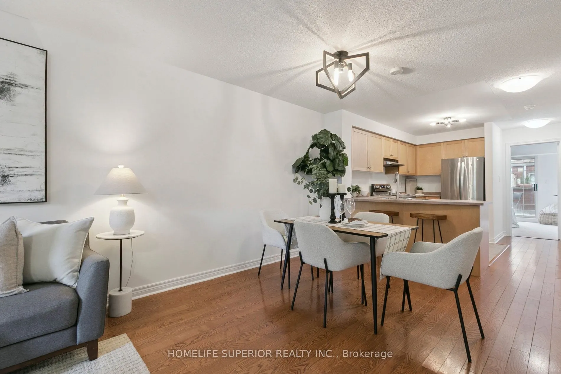 122 Strachan Avenue, #1