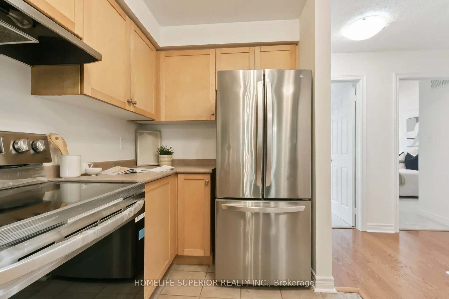 122 Strachan Avenue, #1