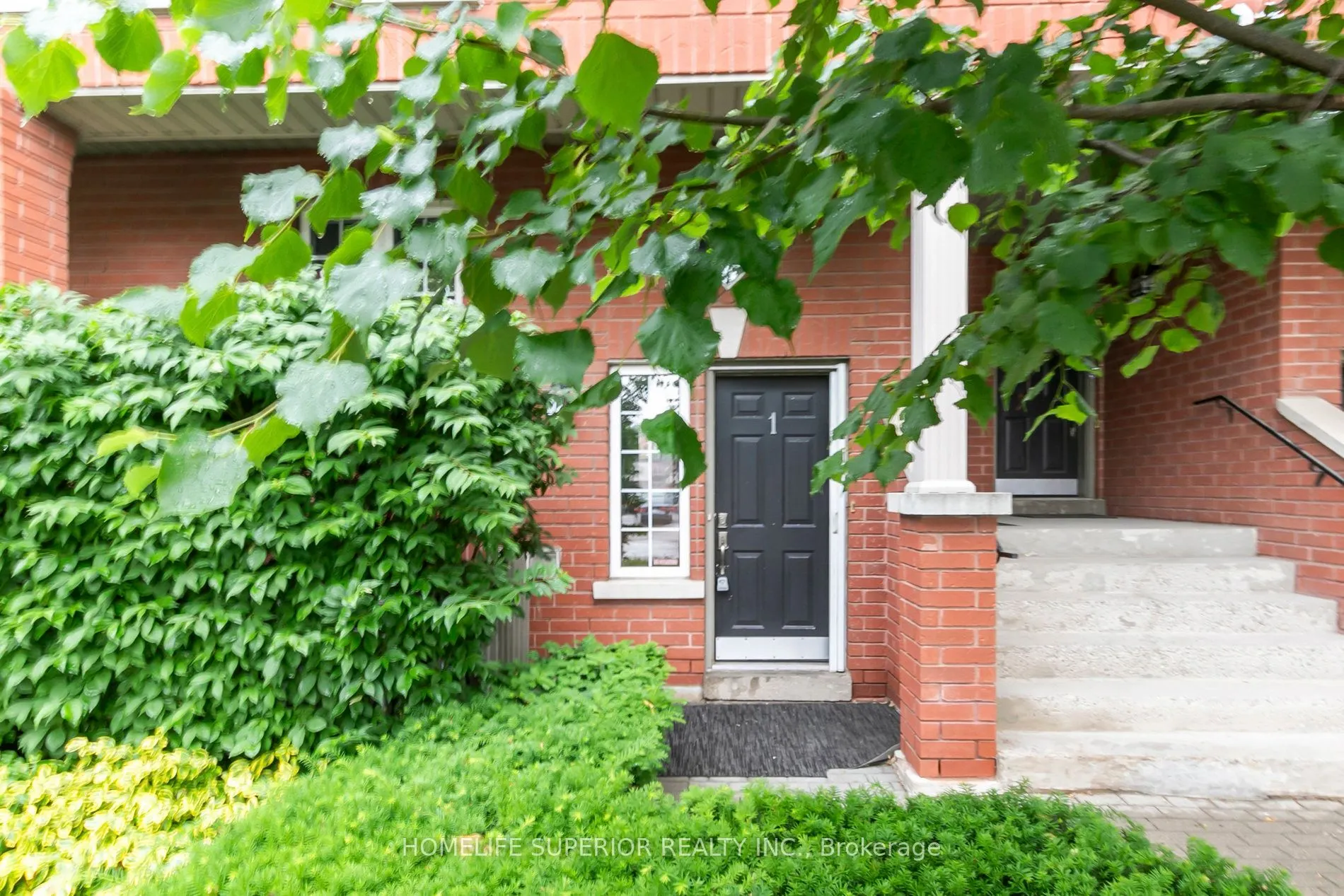 122 Strachan Avenue, #1