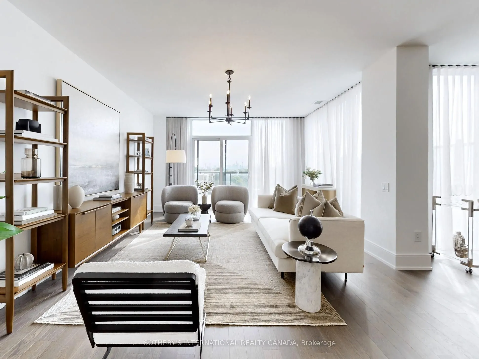 30 Inn On the Park Drive, #518
