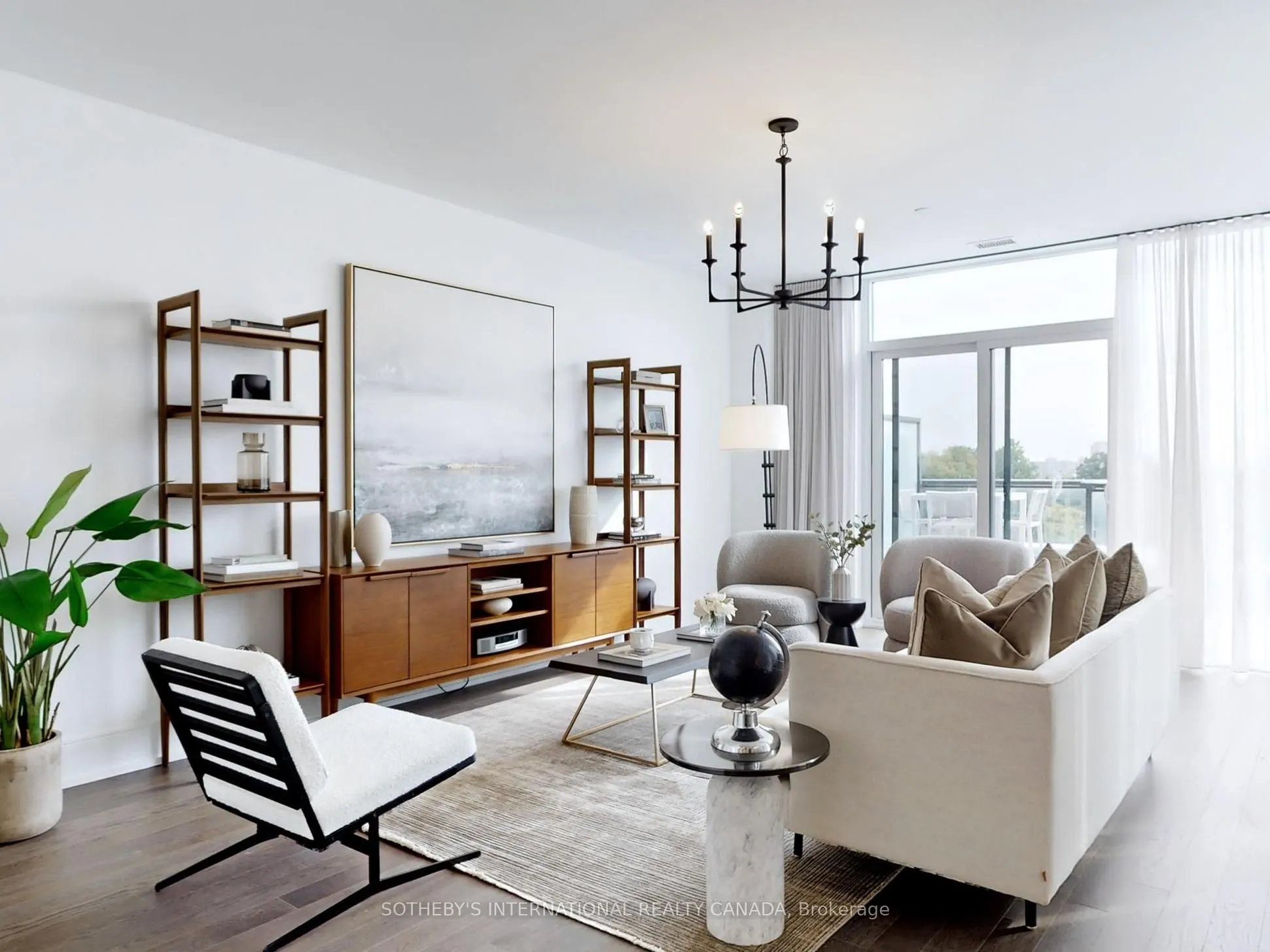 30 Inn On the Park Drive, #518