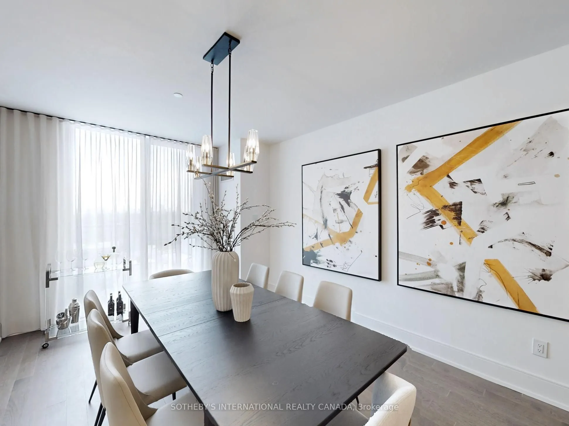 30 Inn On the Park Drive, #518