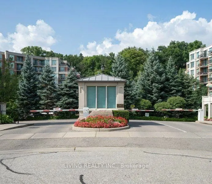 18 William Carson Crescent, #302