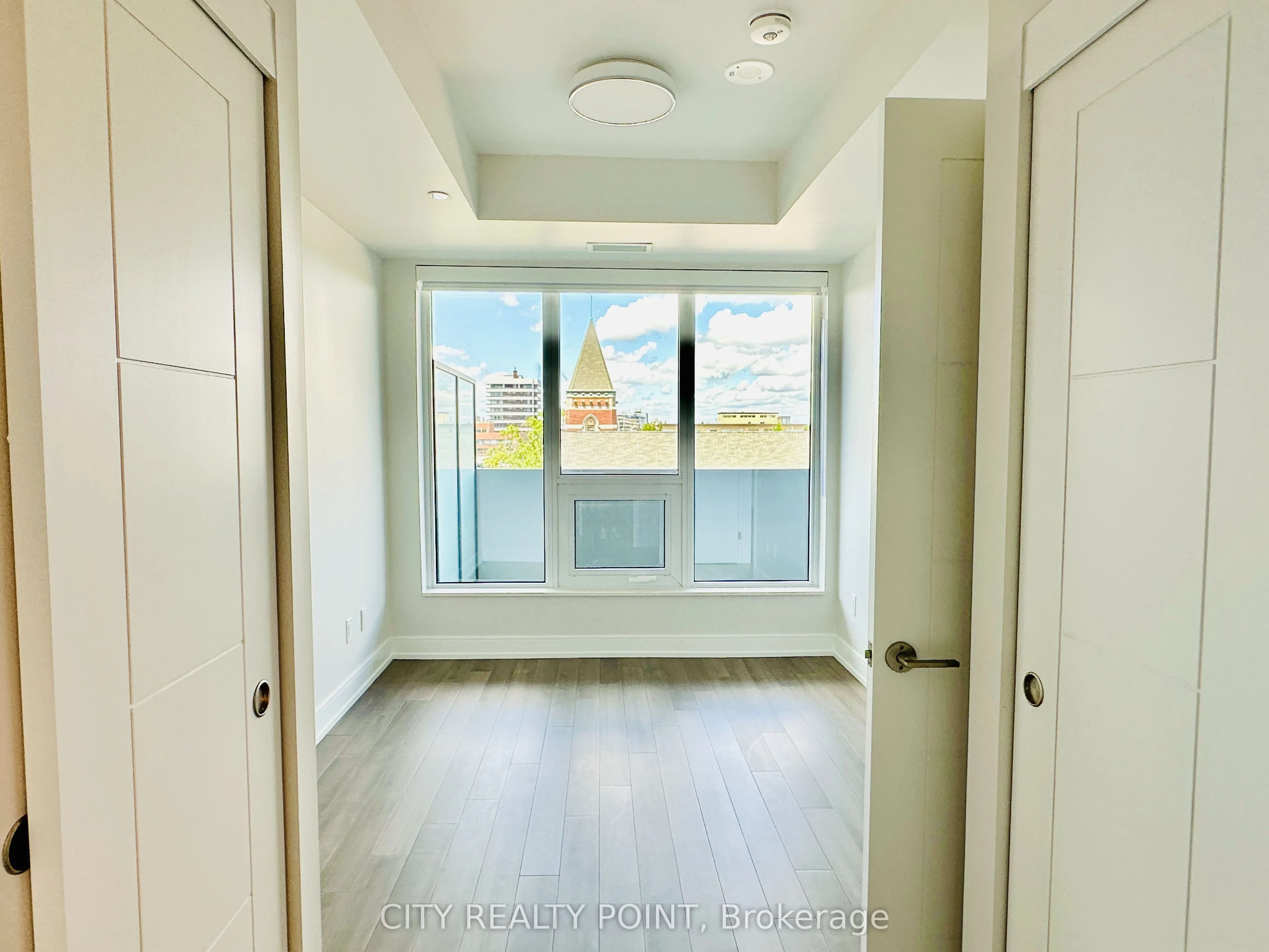 2525 Bathurst Street, #1011