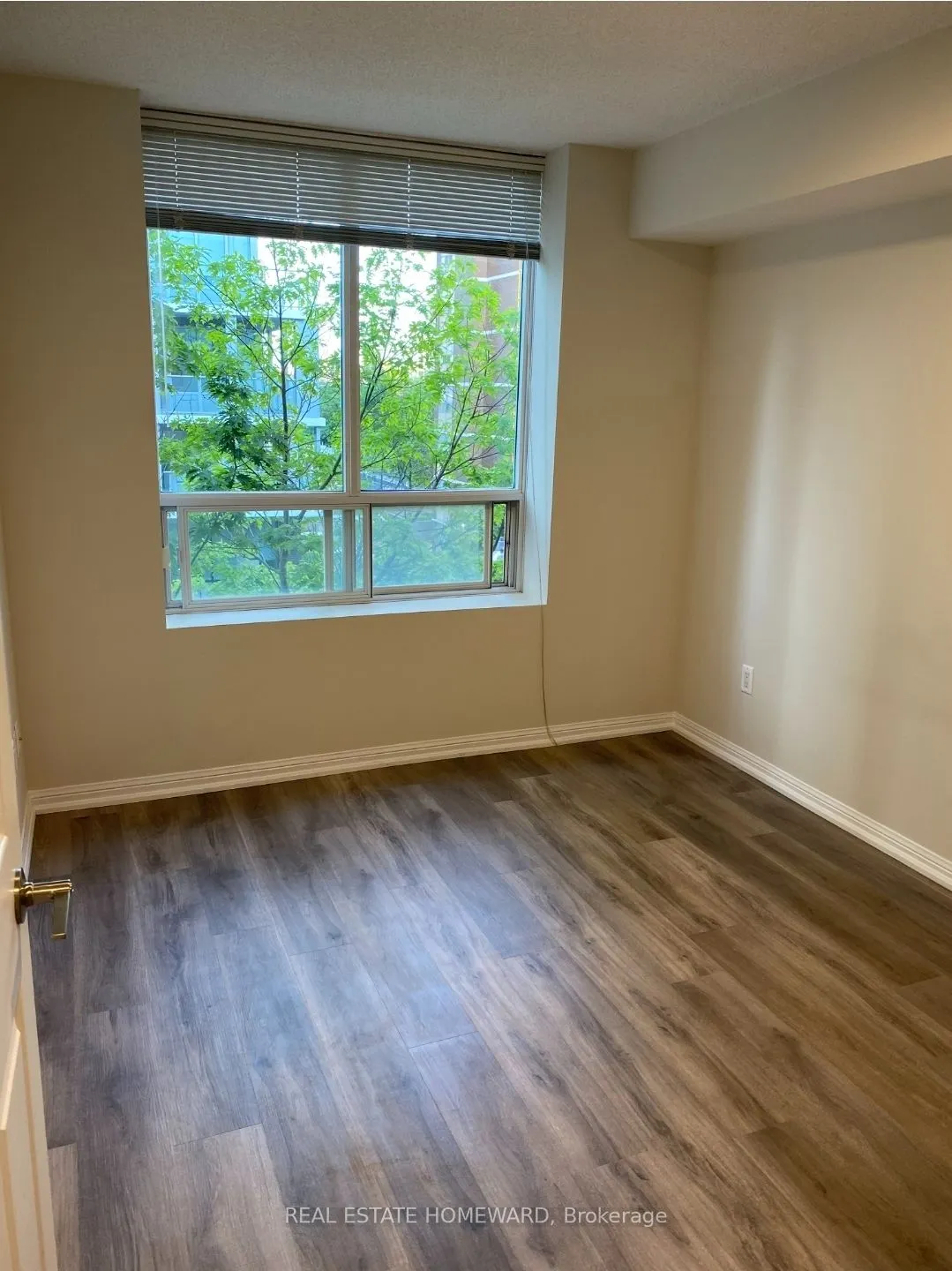 188 Redpath Avenue, #405