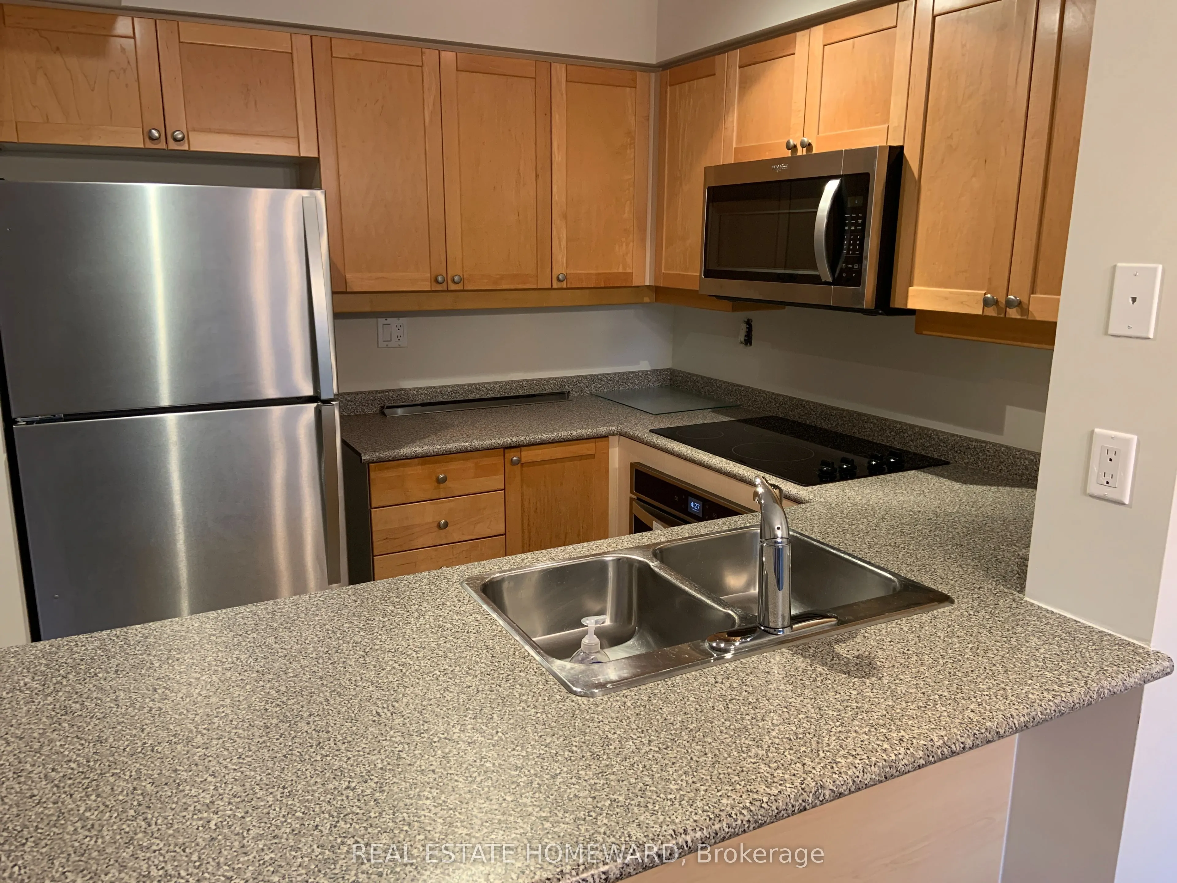188 Redpath Avenue, #405