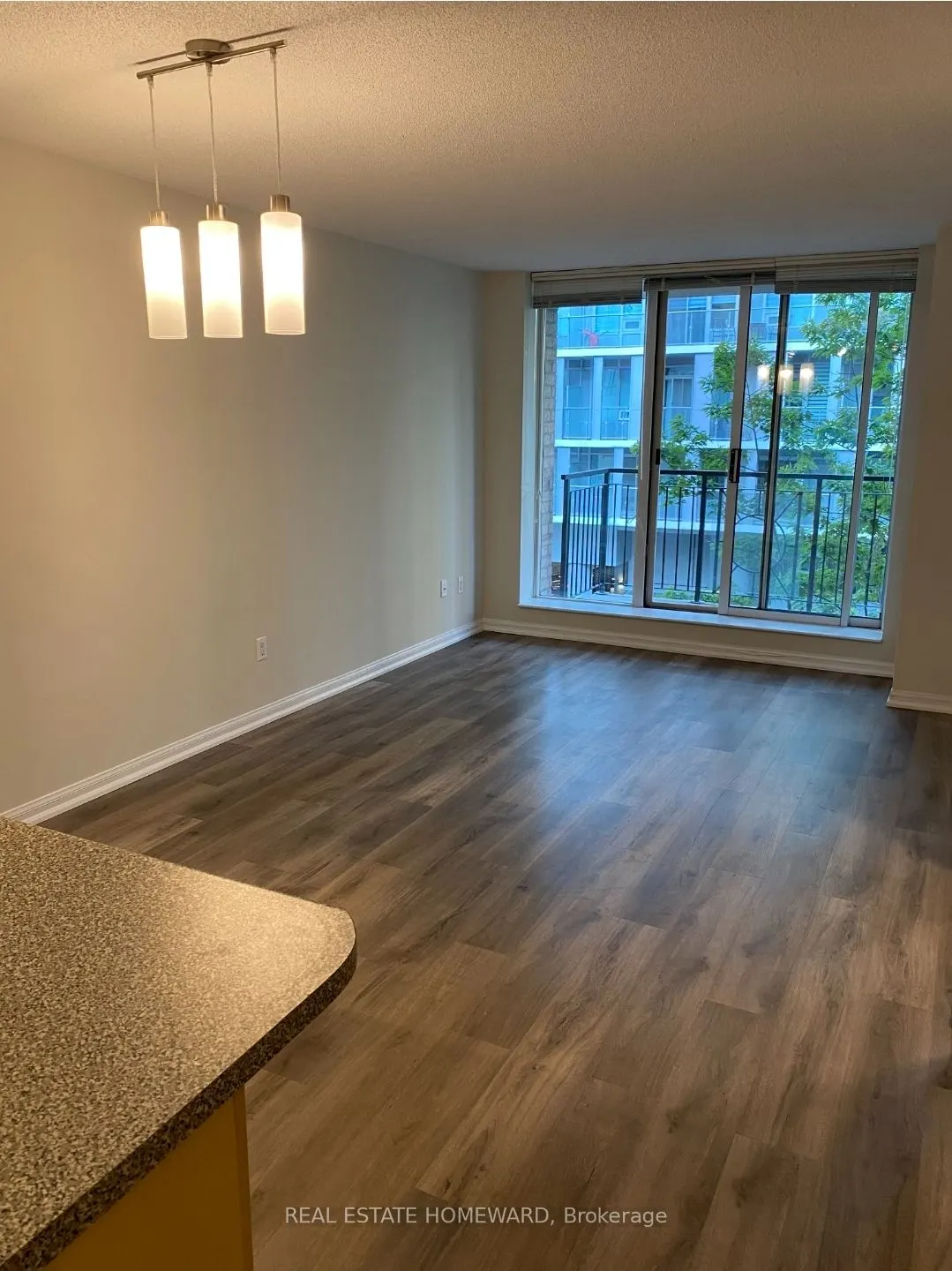 188 Redpath Avenue, #405