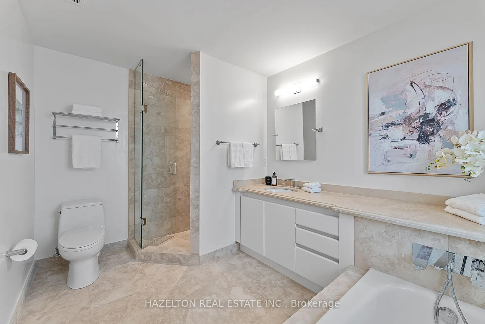 9 Clarendon Avenue, #A