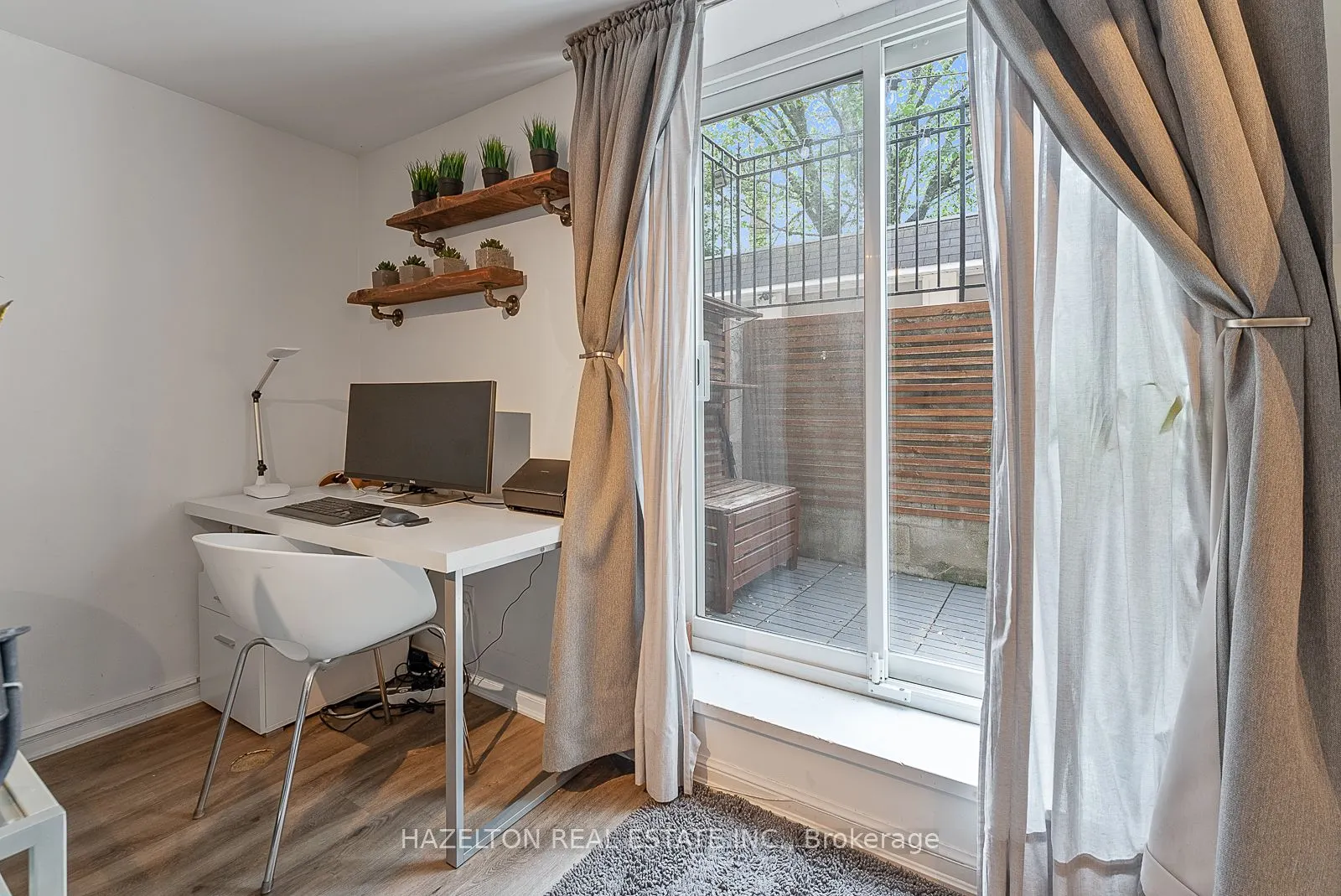 9 Clarendon Avenue, #A