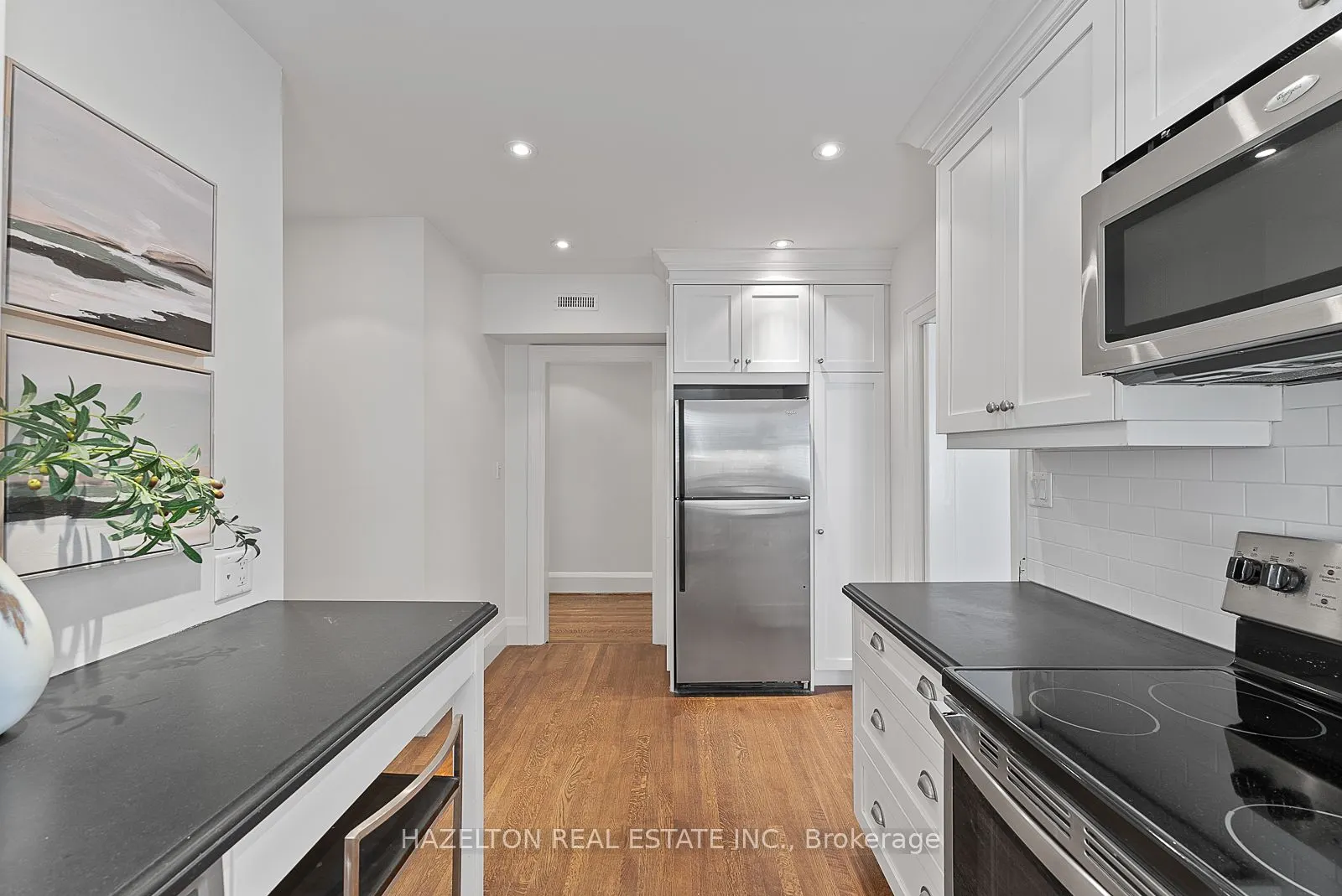 9 Clarendon Avenue, #A