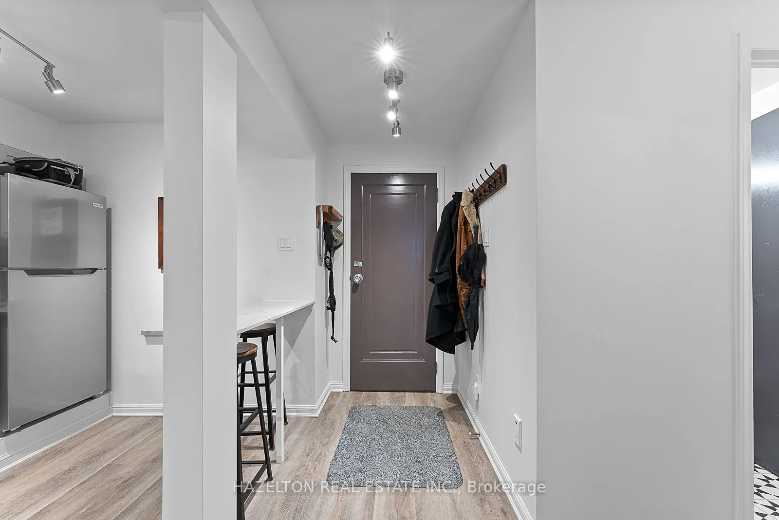 9 Clarendon Avenue, #A