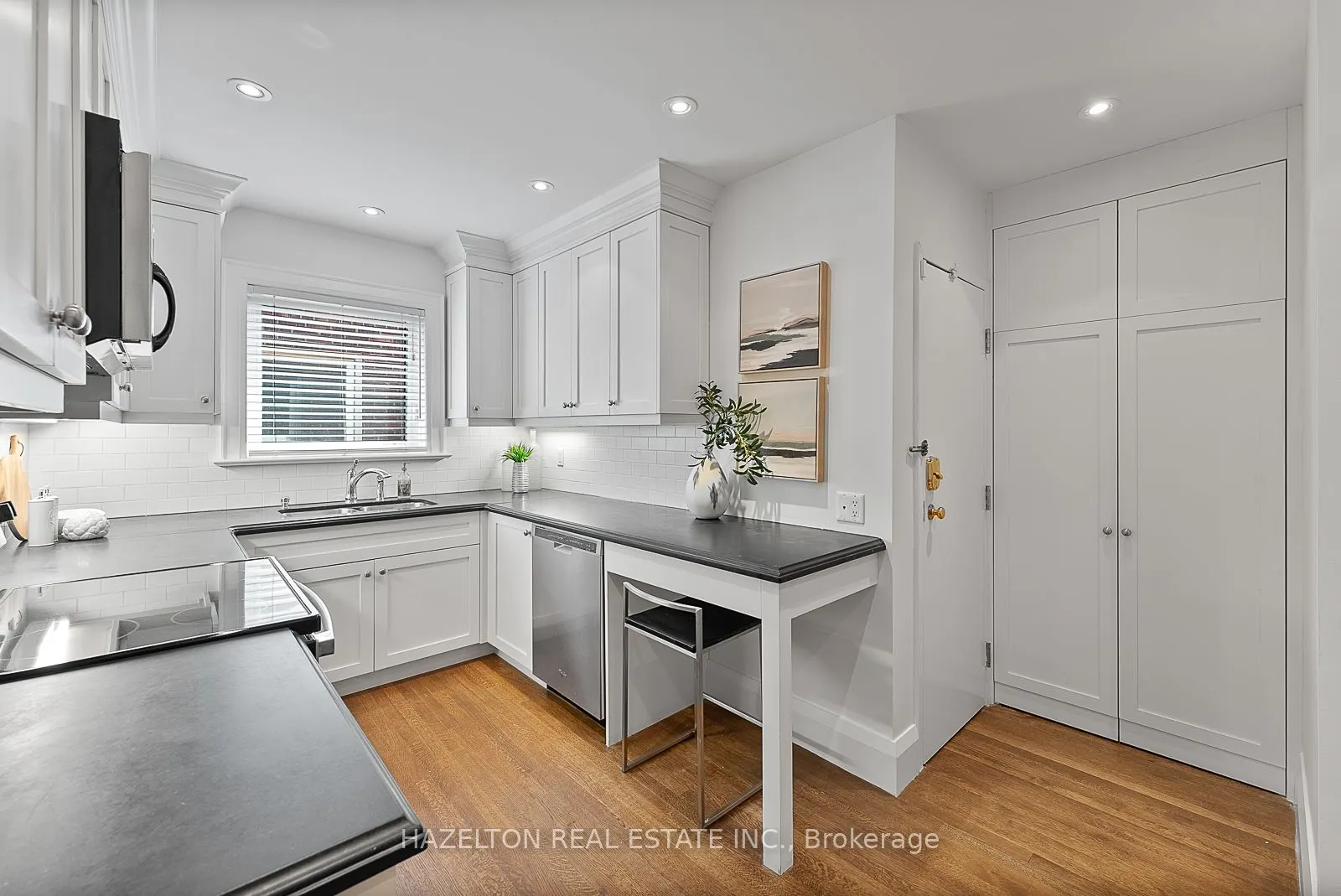 9 Clarendon Avenue, #A