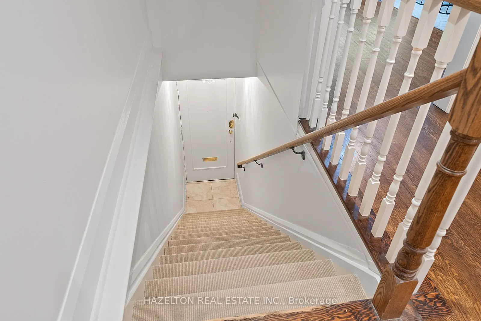 9 Clarendon Avenue, #A
