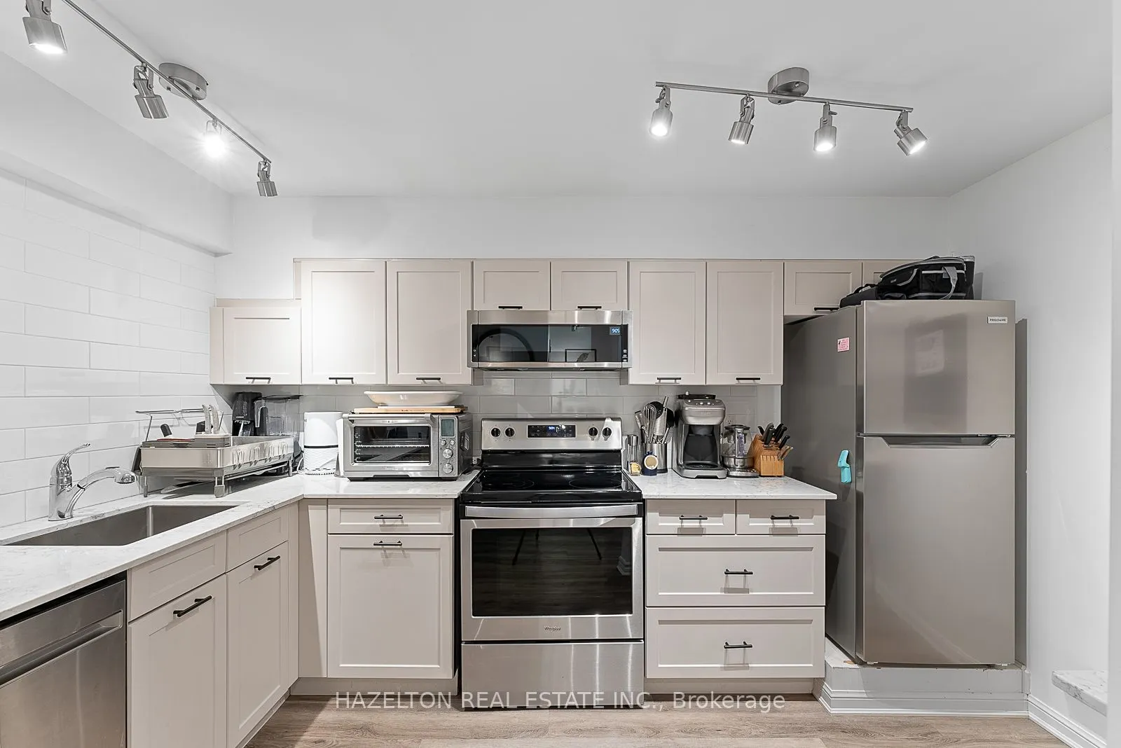 9 Clarendon Avenue, #A