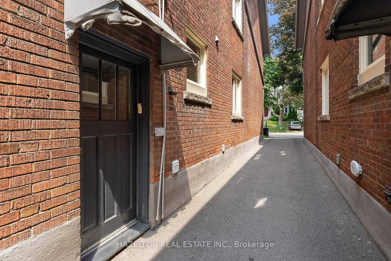 9 Clarendon Avenue, #A