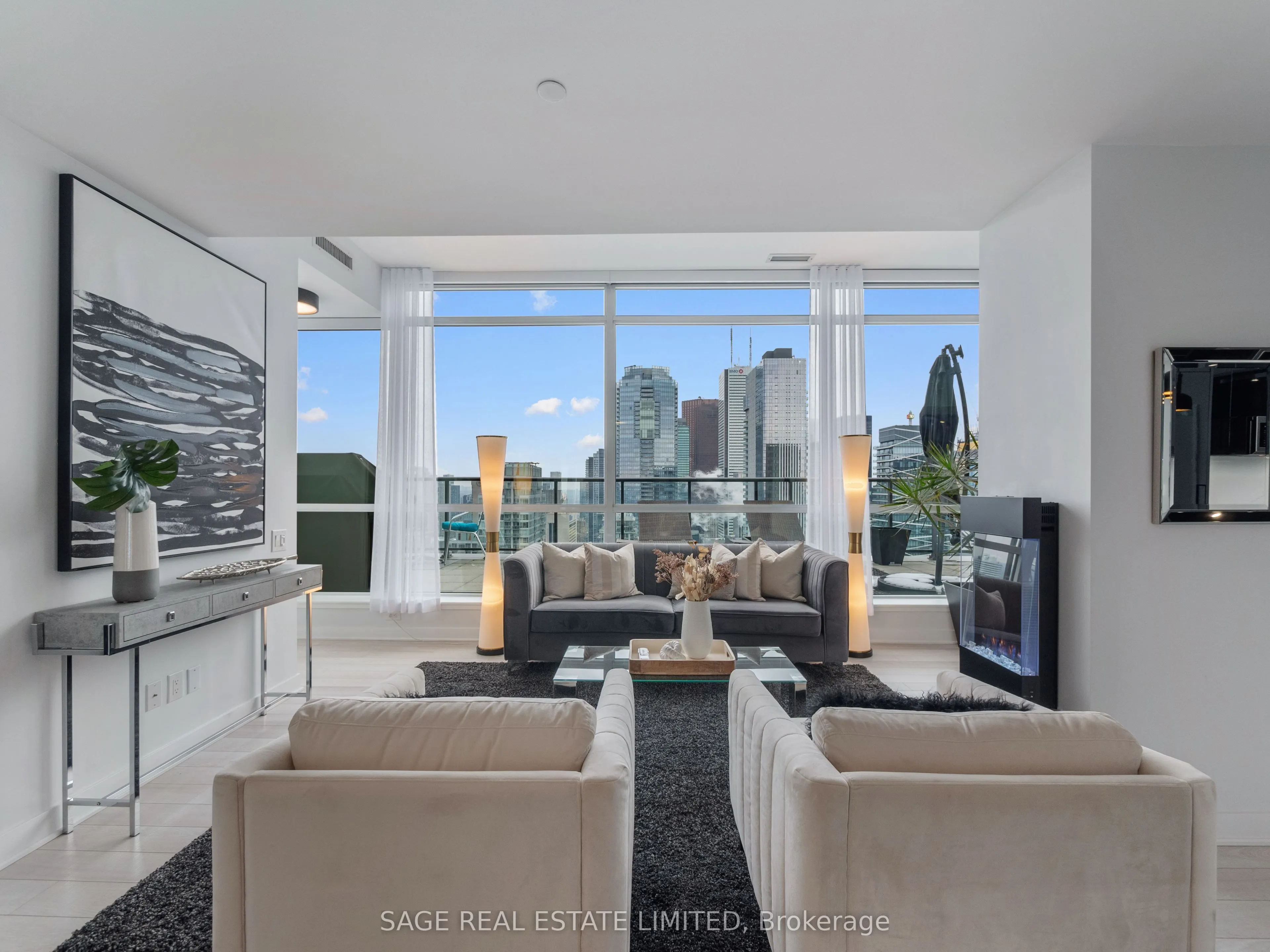 290 Adelaide Street W, #4104