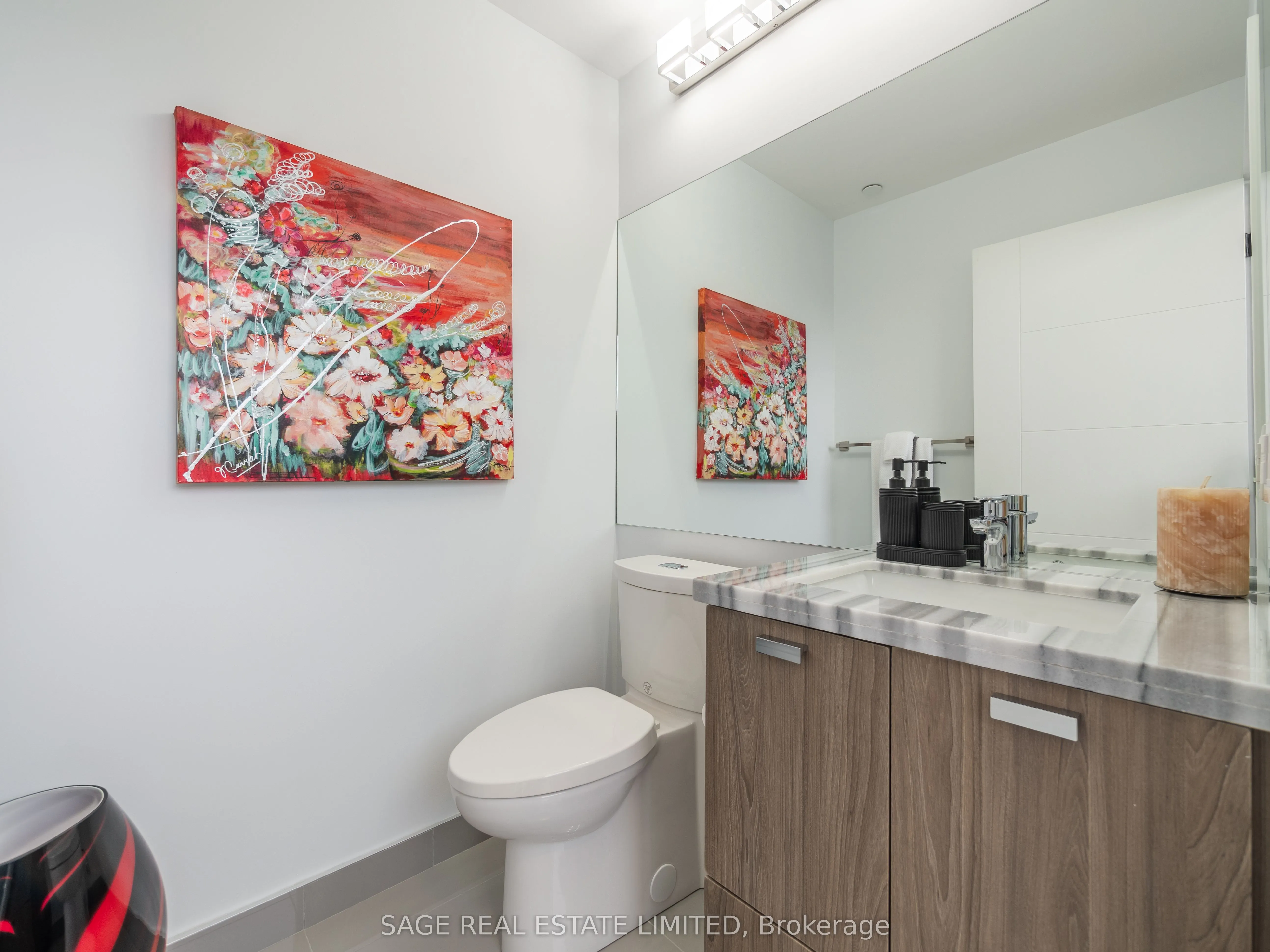 290 Adelaide Street W, #4104