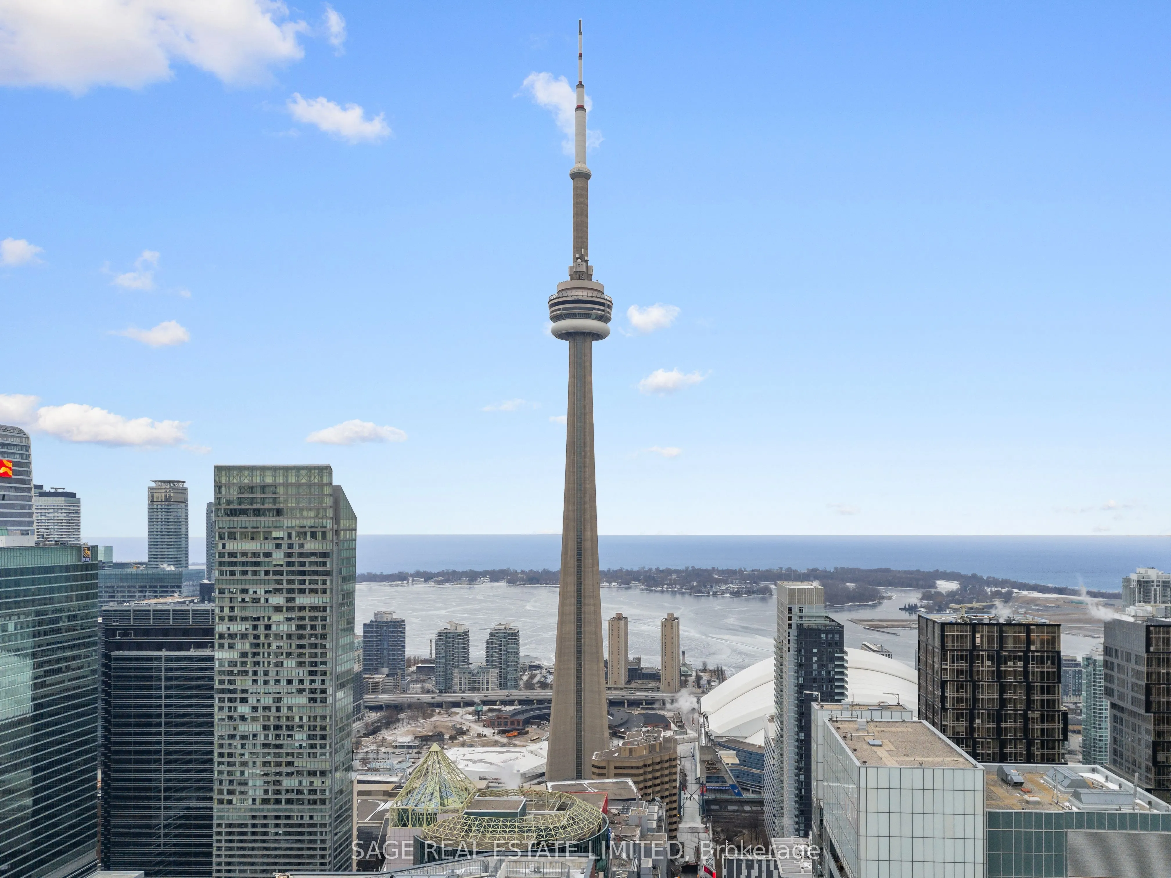290 Adelaide Street W, #4104