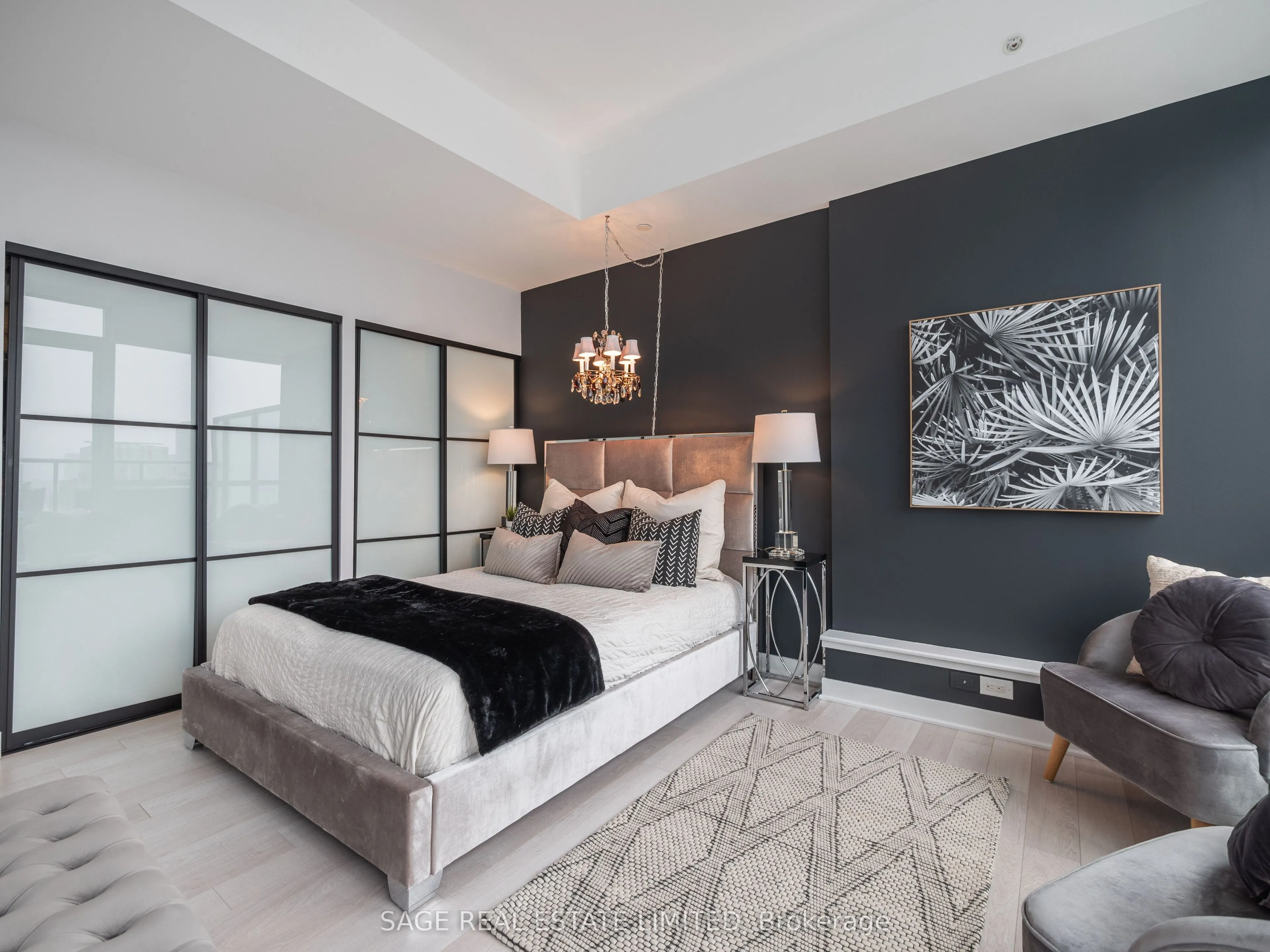 290 Adelaide Street W, #4104