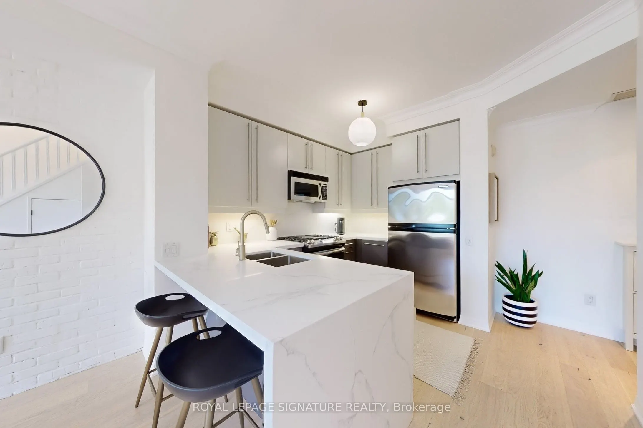 901 Queen Street W #231