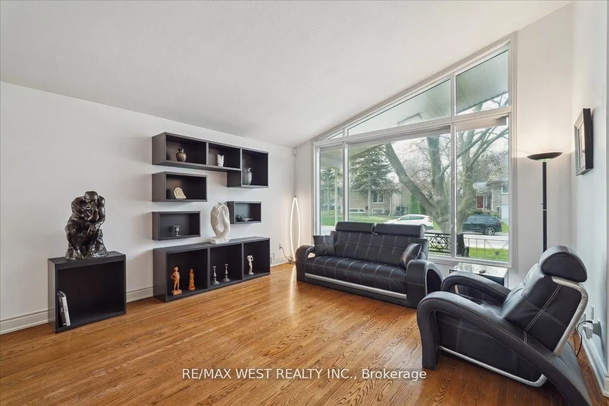 40 Arlstan Drive