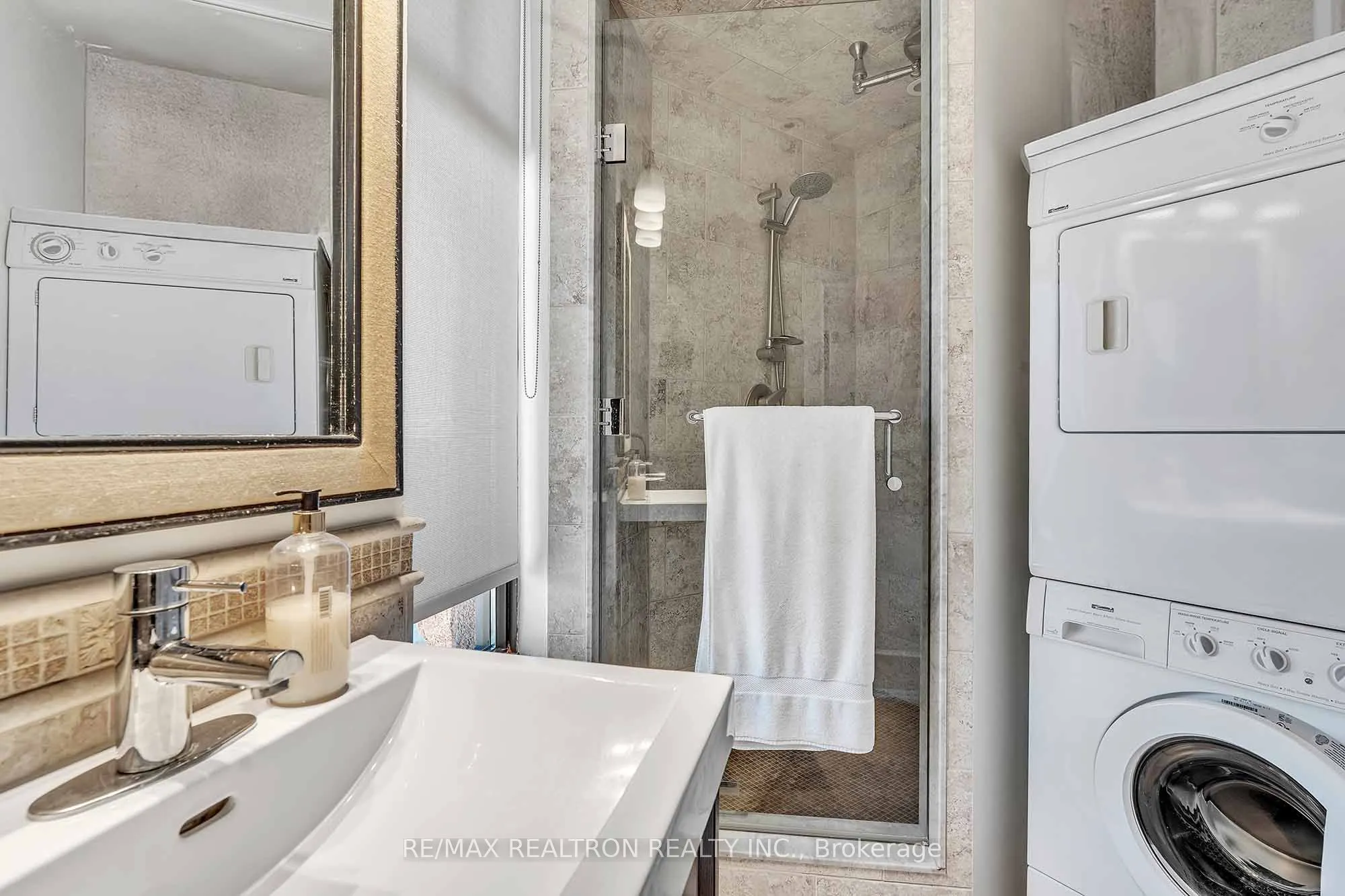 423 Avenue Road, #12