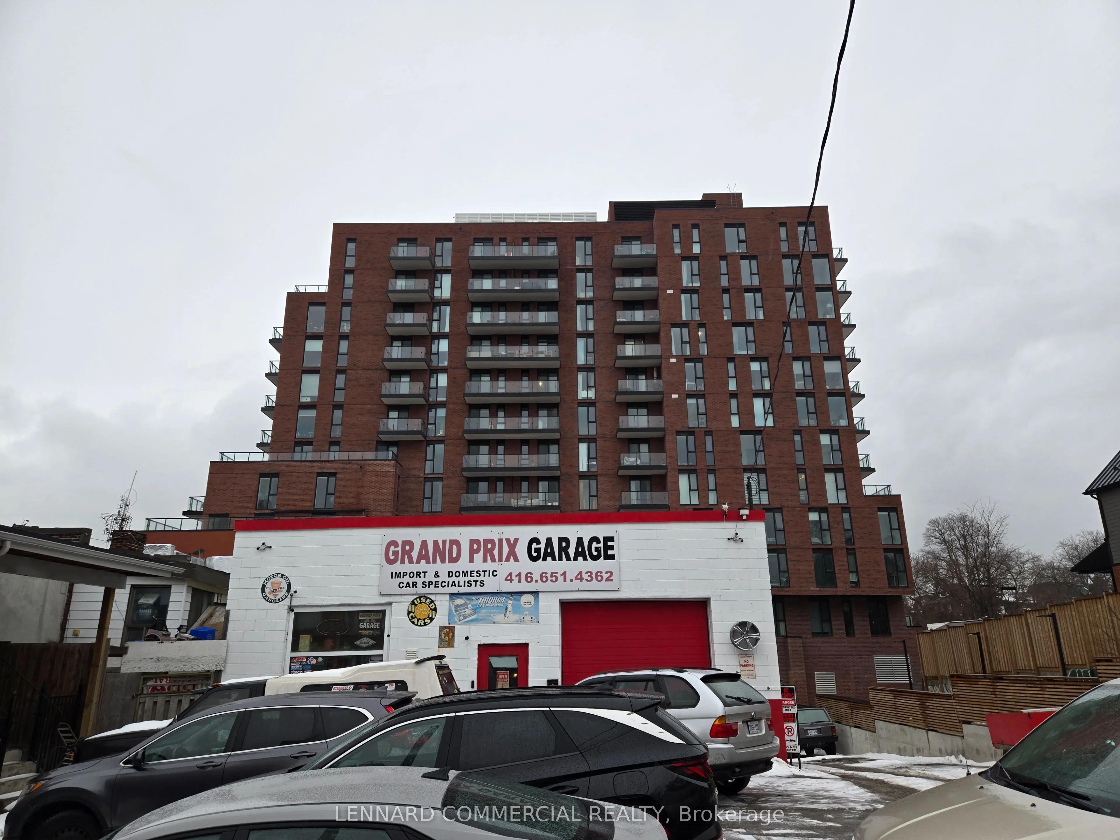 888 St Clair Avenue W