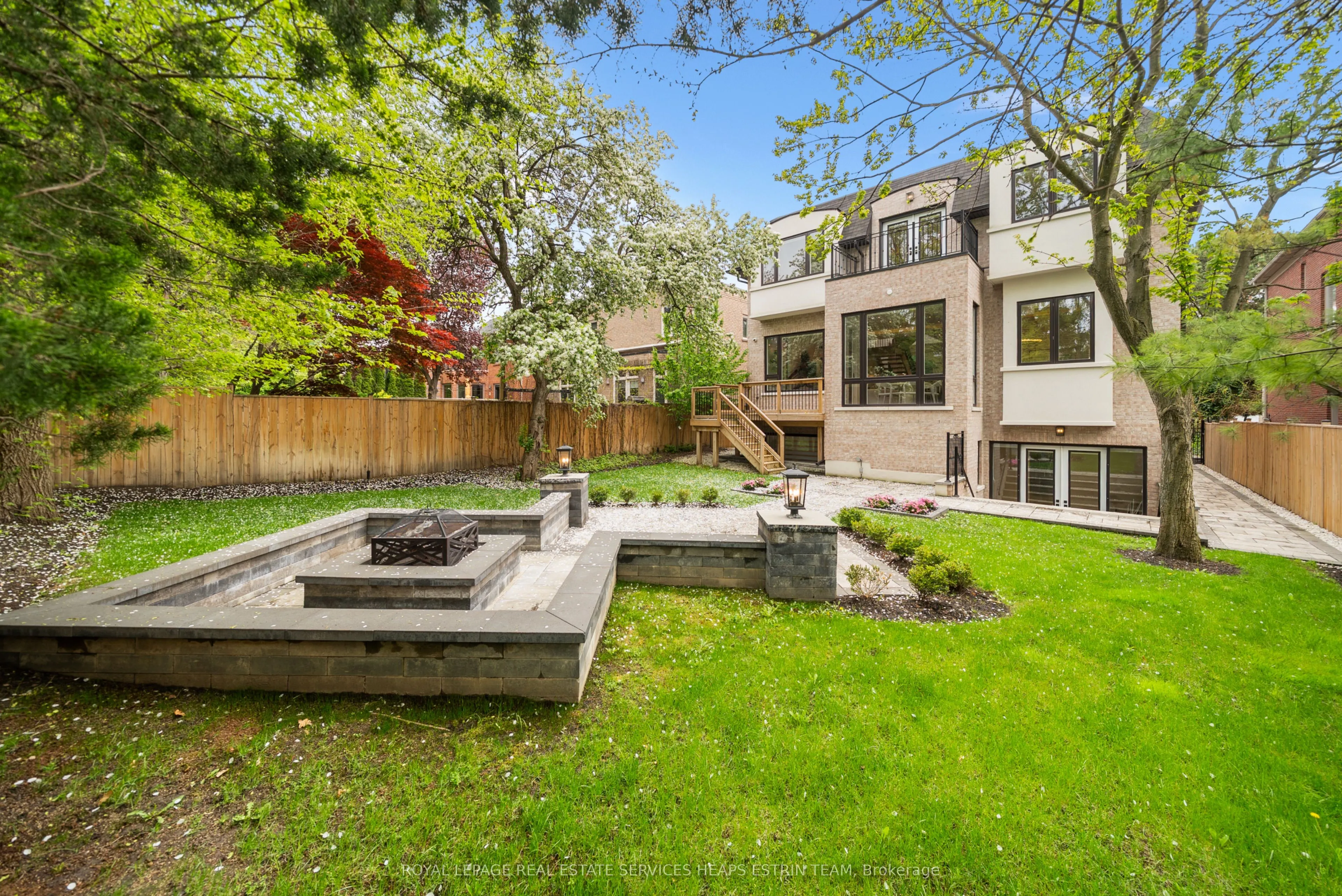148 Munro Boulevard