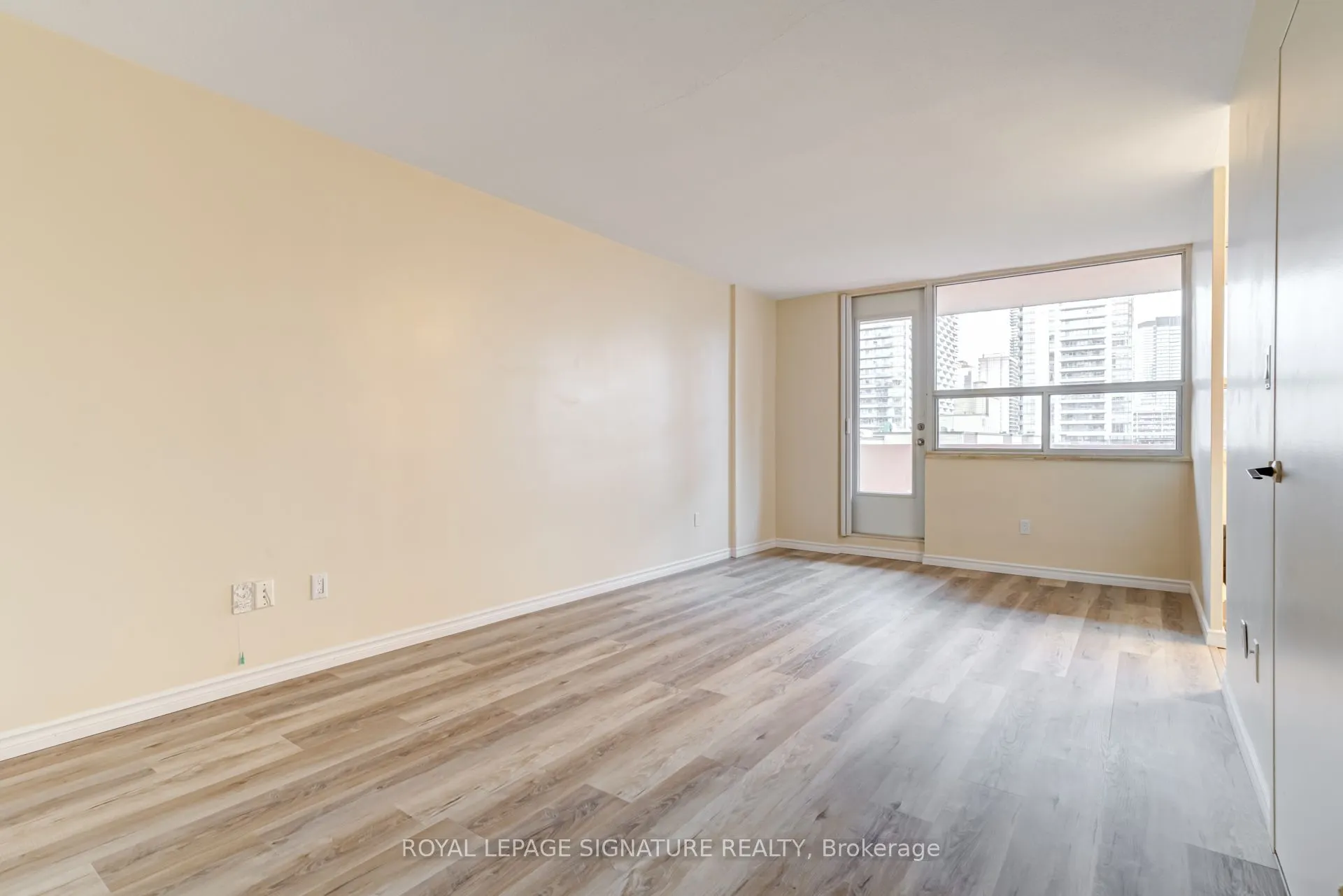 40 Homewood Avenue, #1011