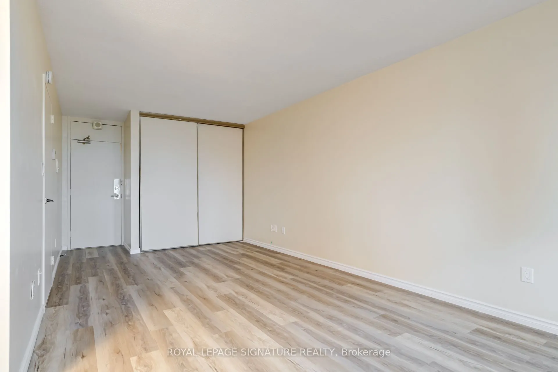 40 Homewood Avenue, #1011