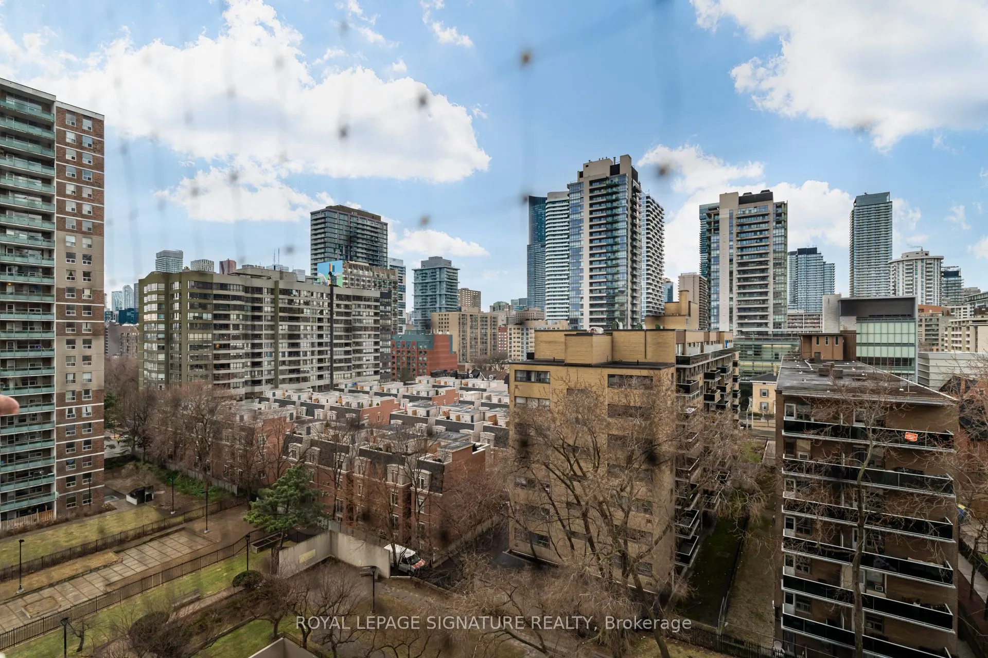 40 Homewood Avenue, #1011