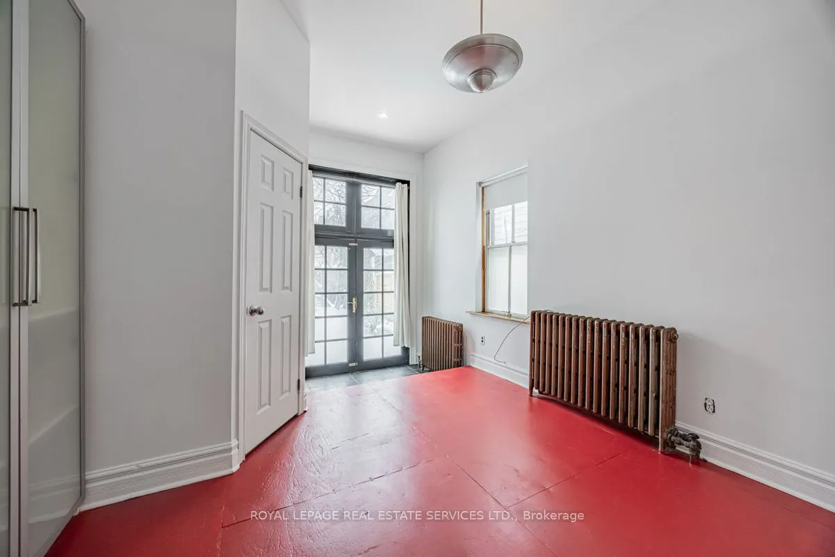 62 Lakeview Avenue