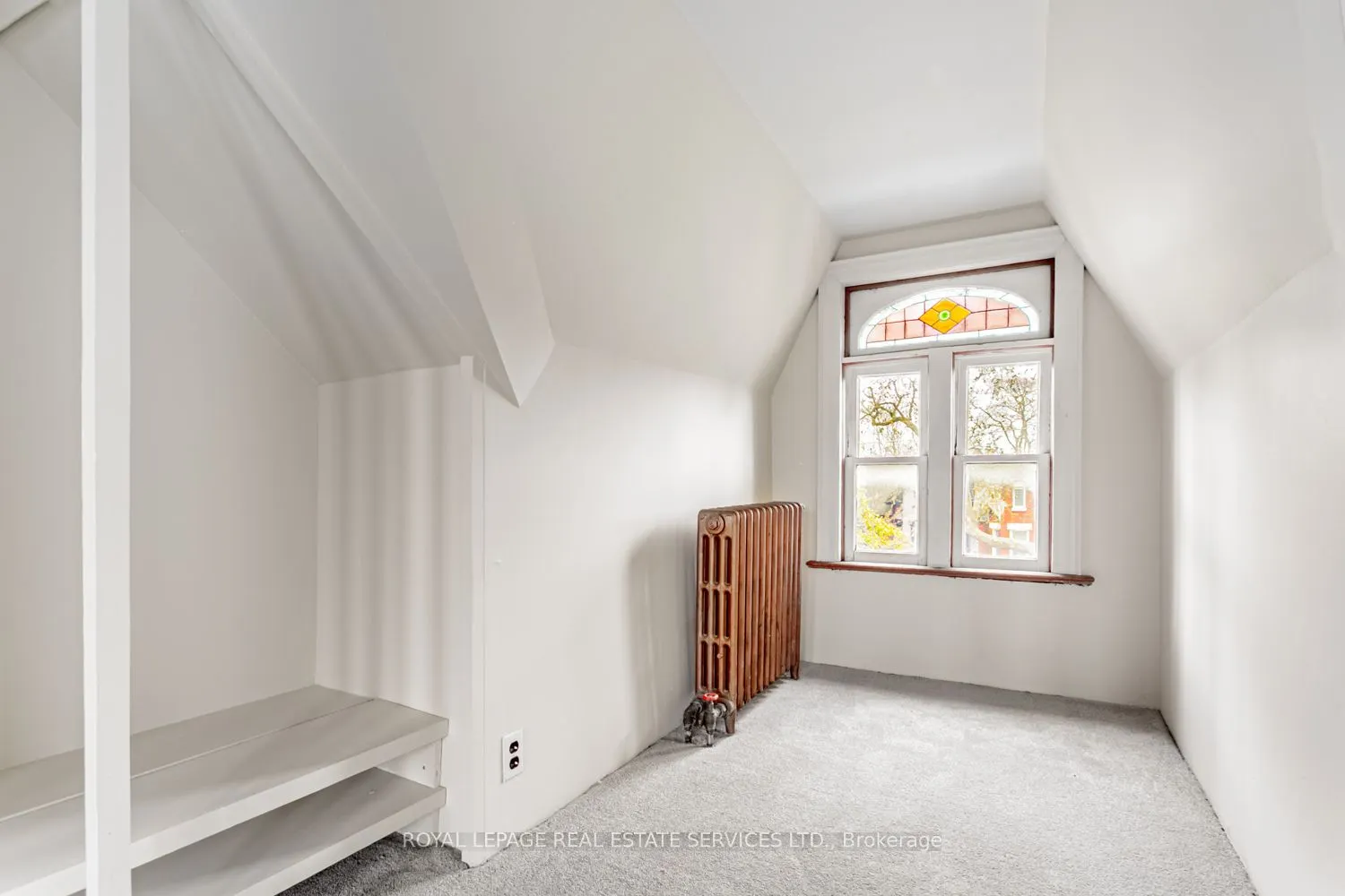 62 Lakeview Avenue