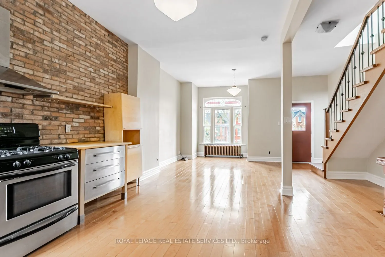 62 Lakeview Avenue