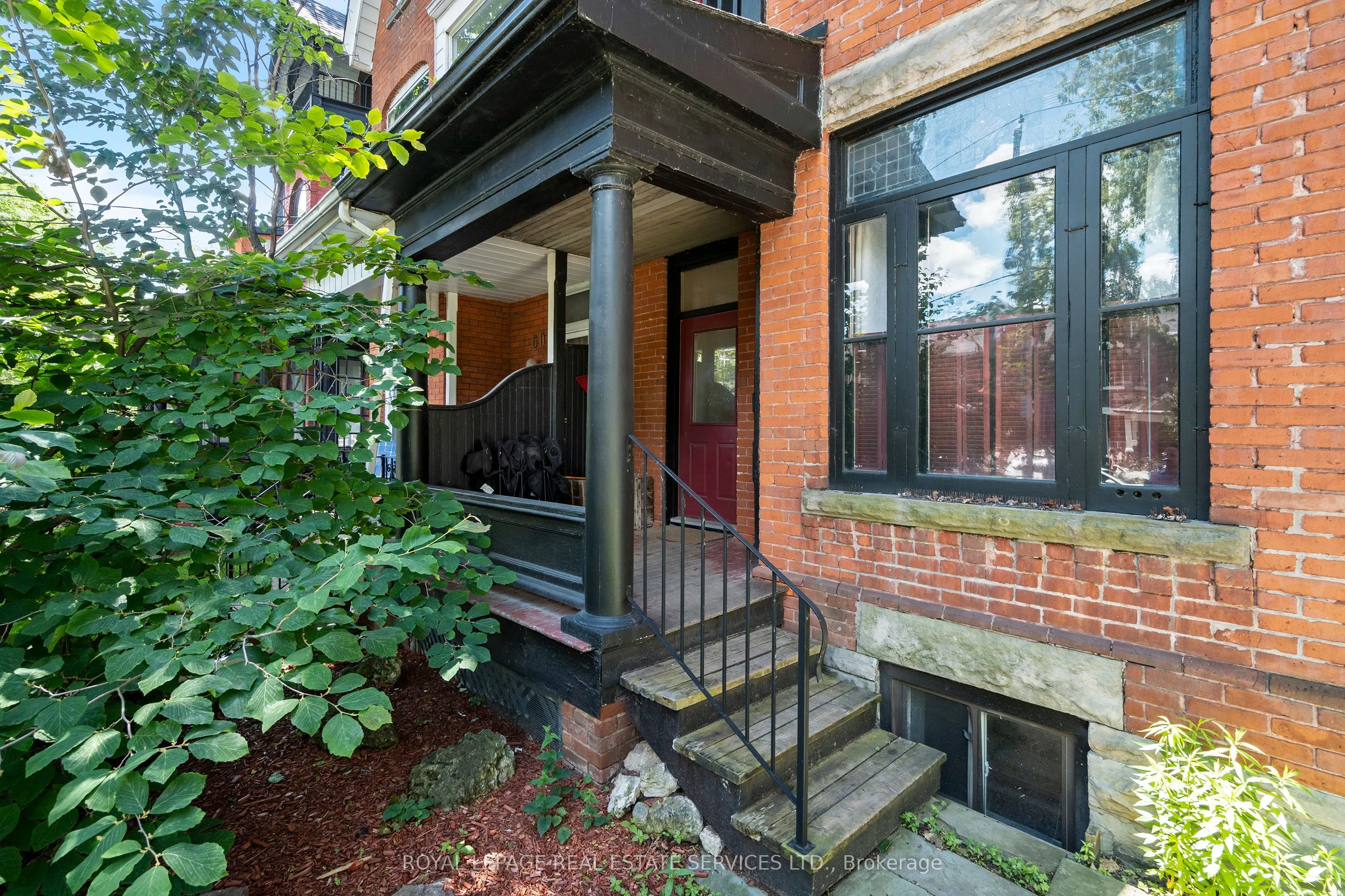 62 Lakeview Avenue