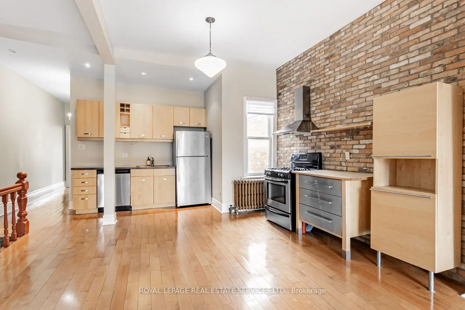 62 Lakeview Avenue