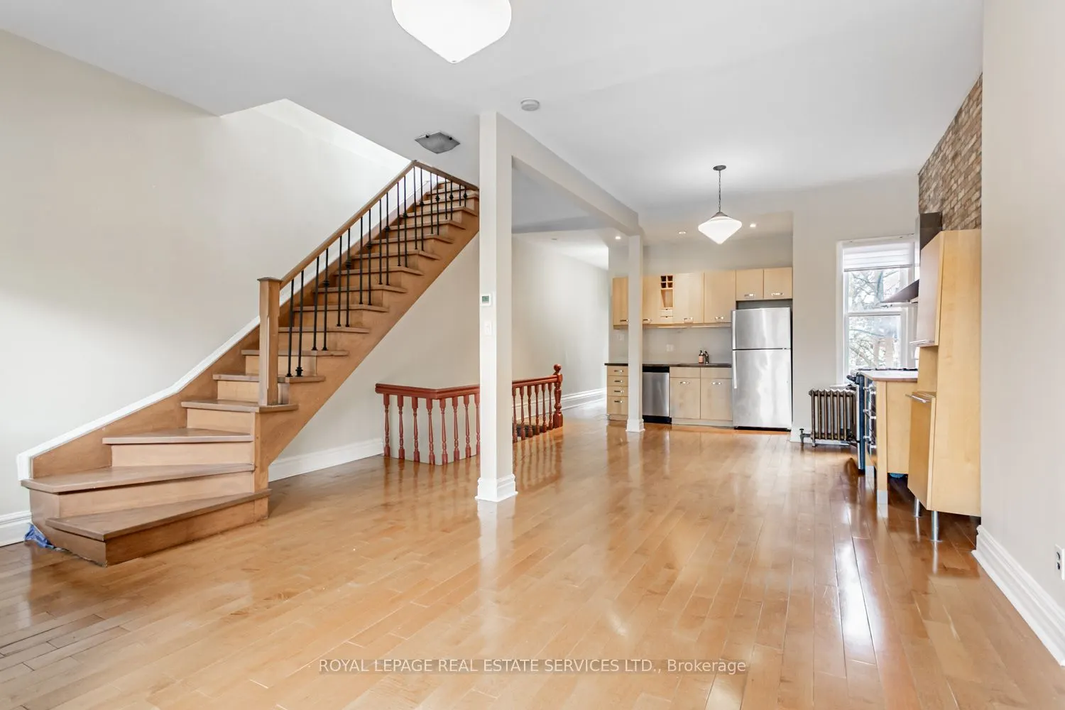 62 Lakeview Avenue