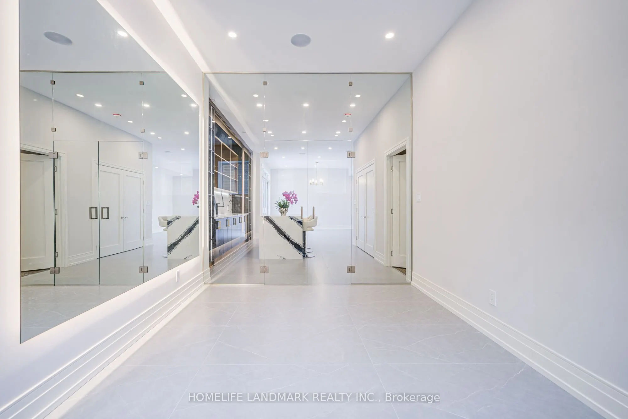3 DROMORE Crescent