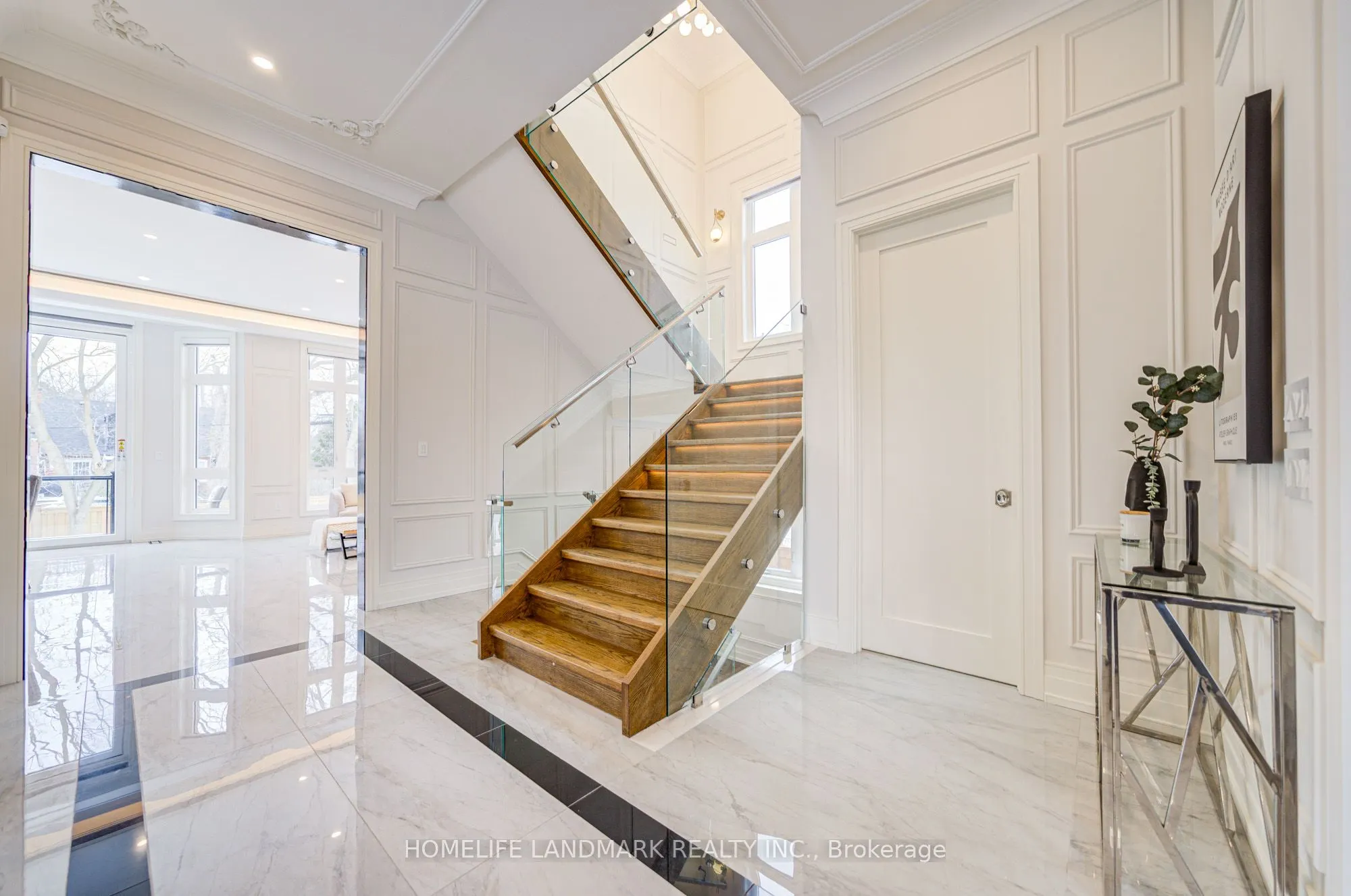 3 DROMORE Crescent