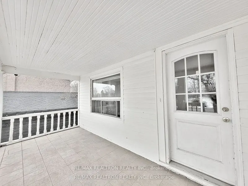 185 Steeles Avenue E