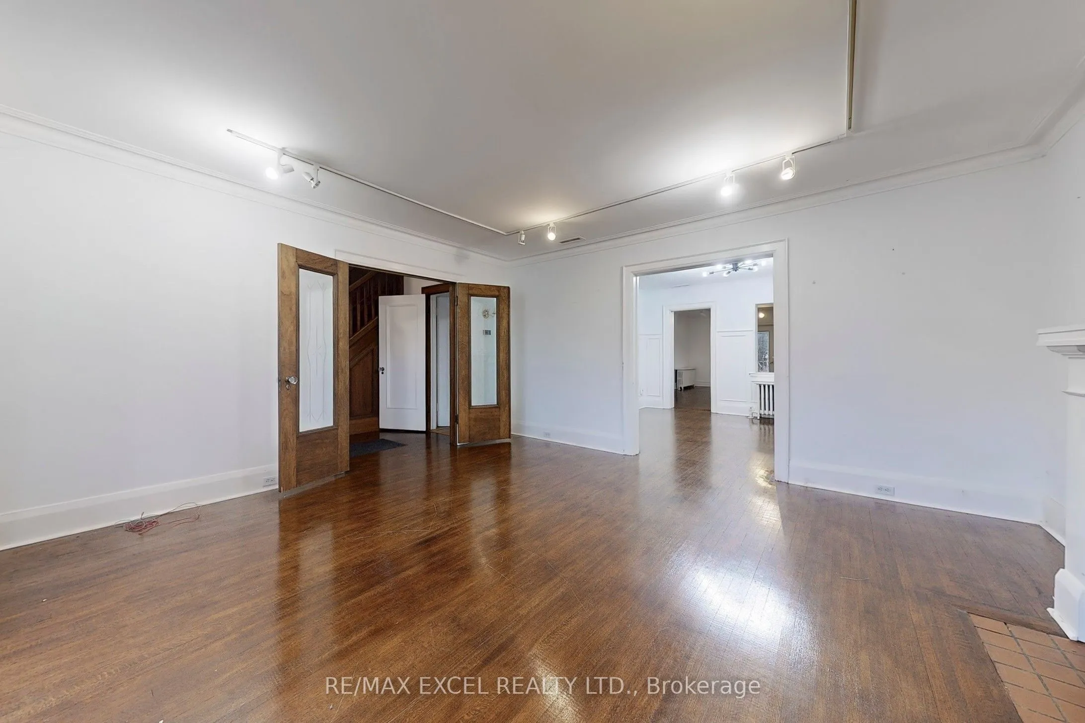 317 Warren Road