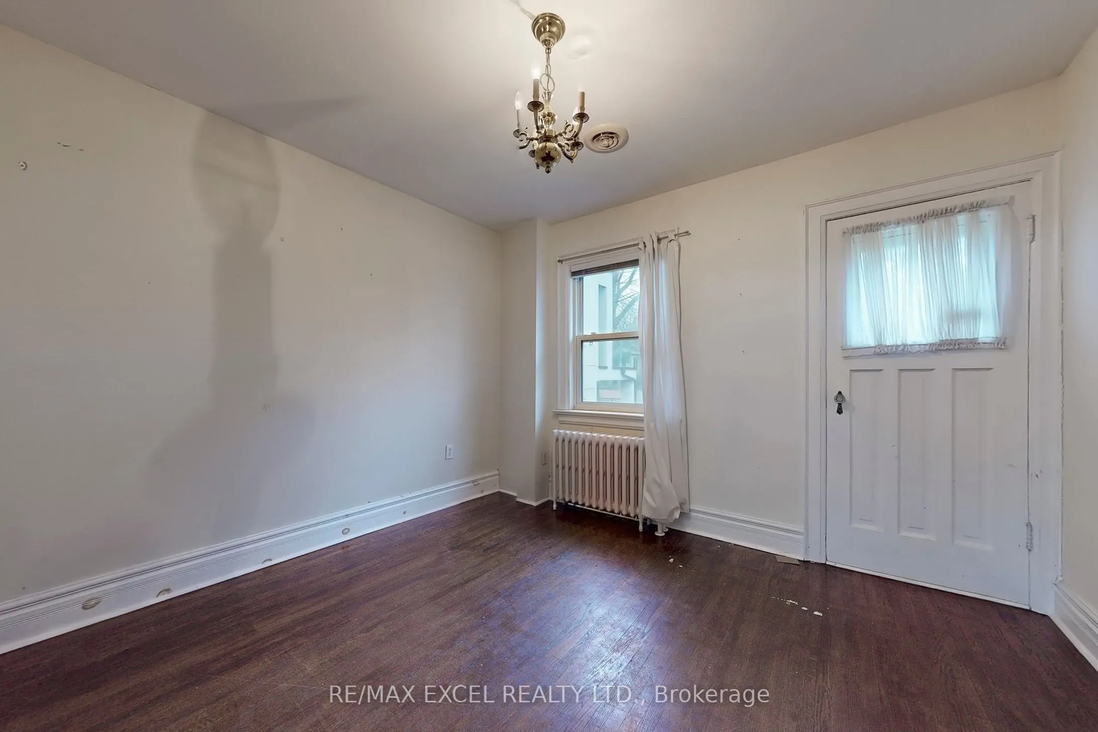 317 Warren Road