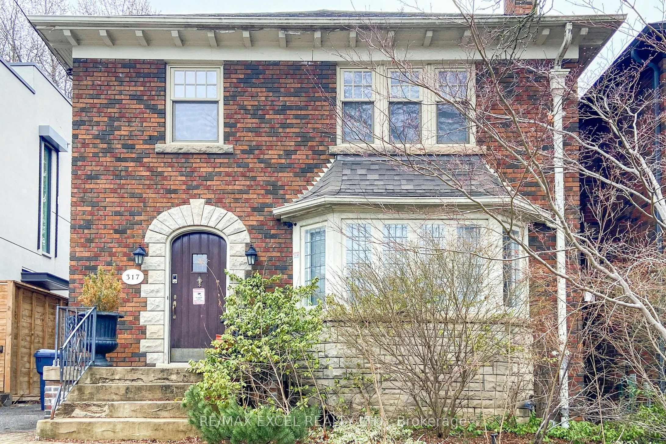317 Warren Road