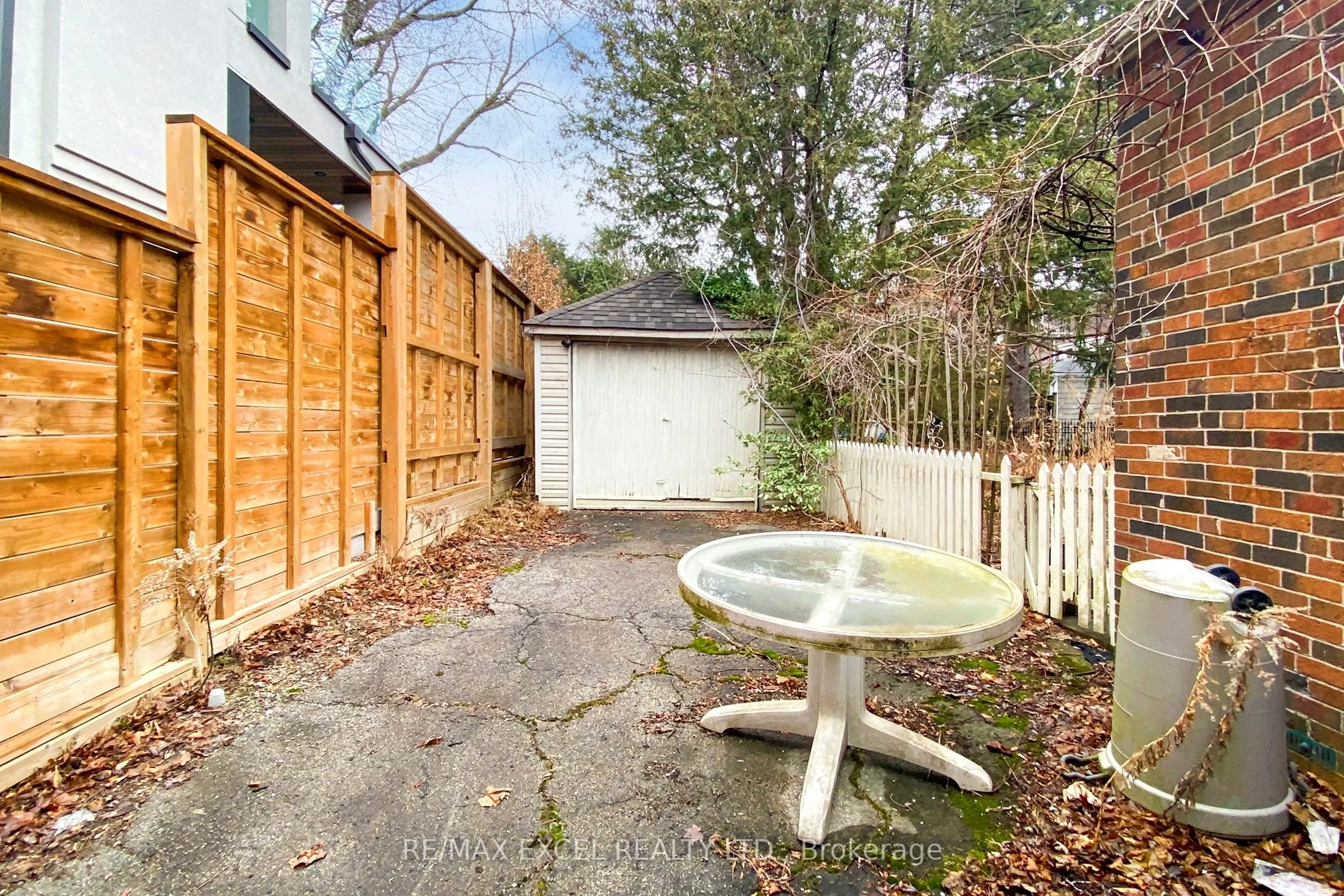 317 Warren Road
