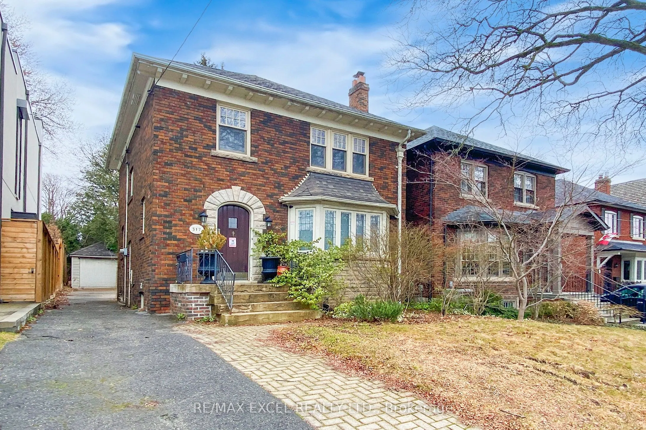 317 Warren Road