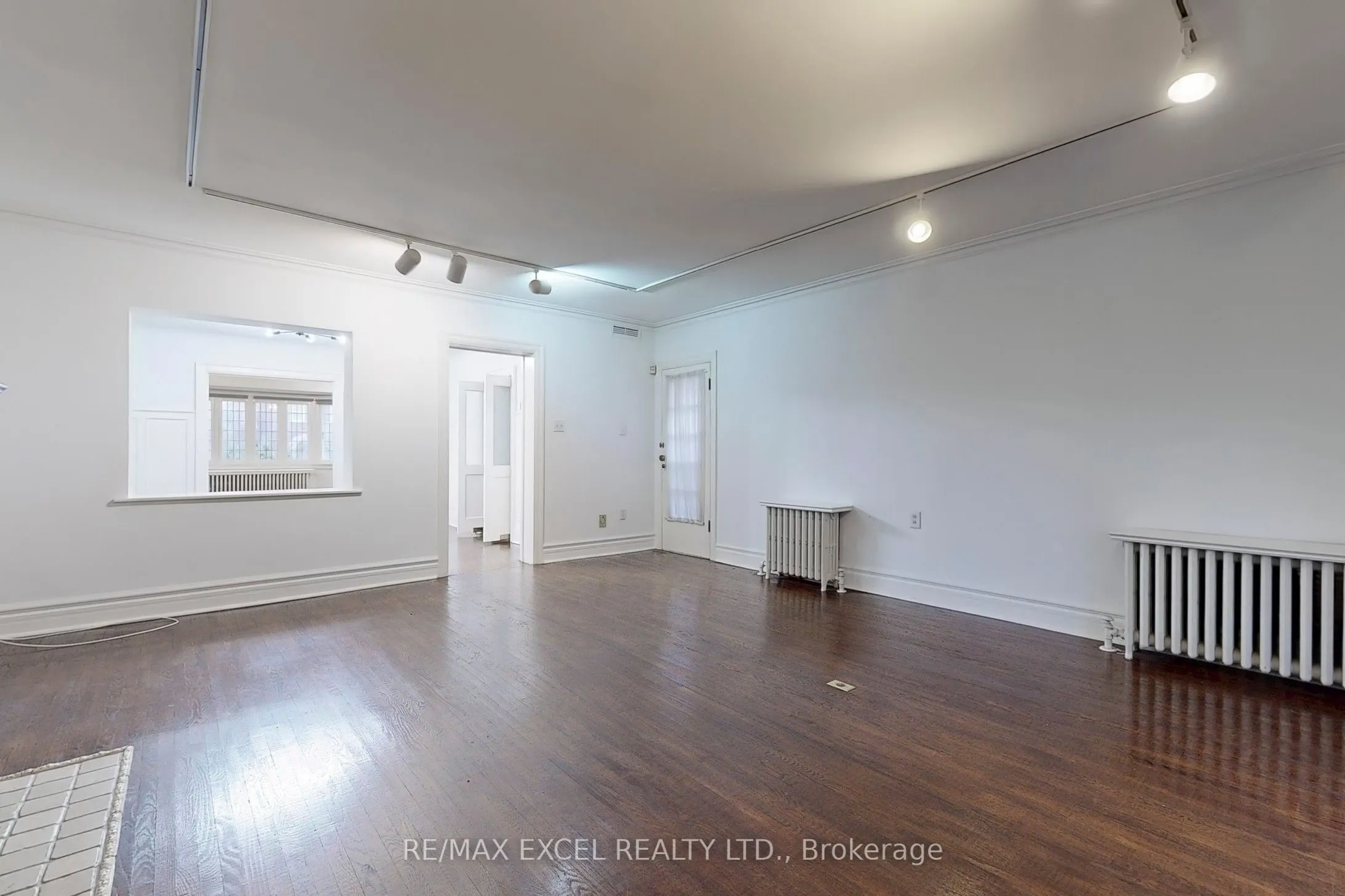 317 Warren Road