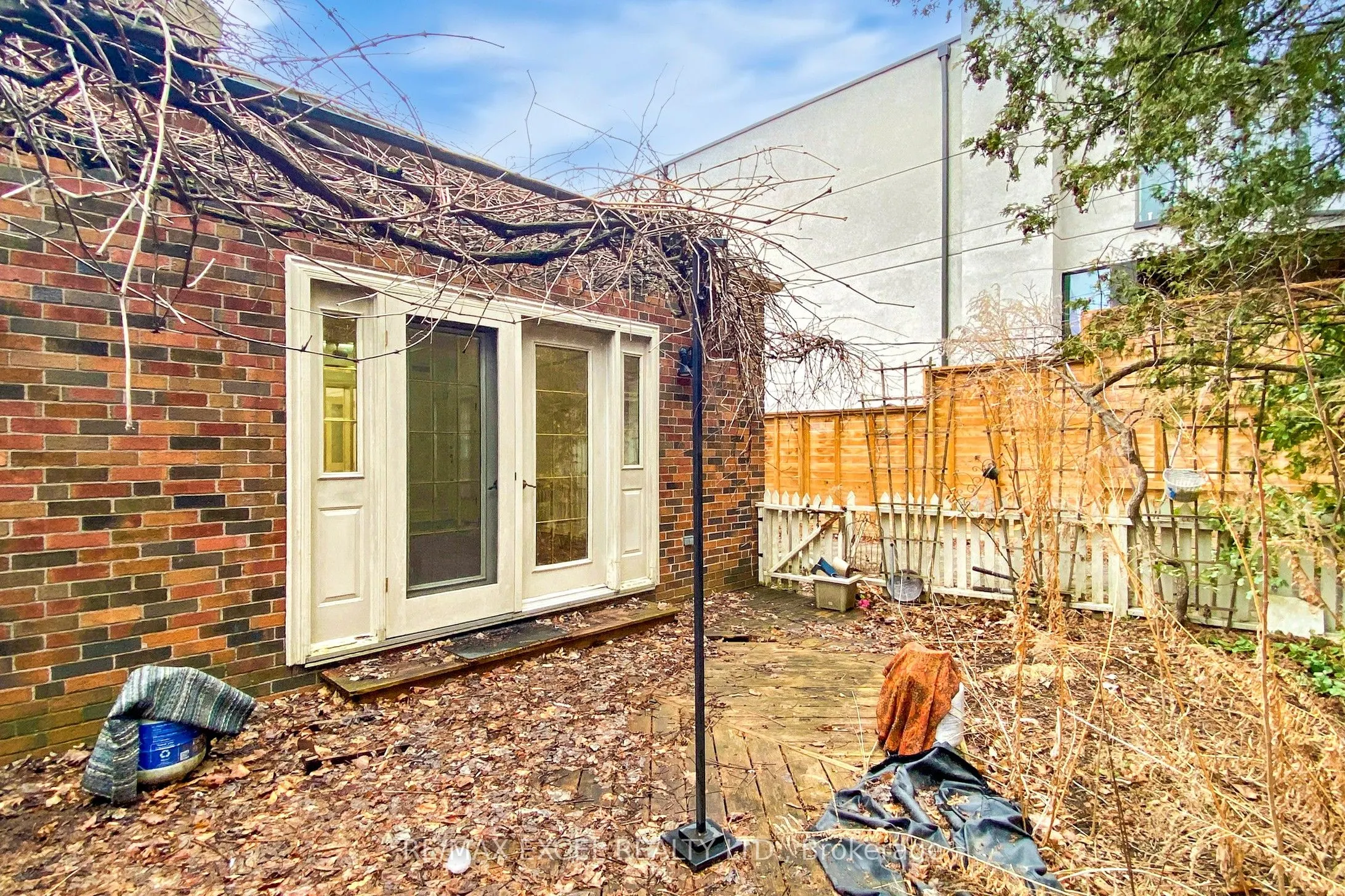 317 Warren Road