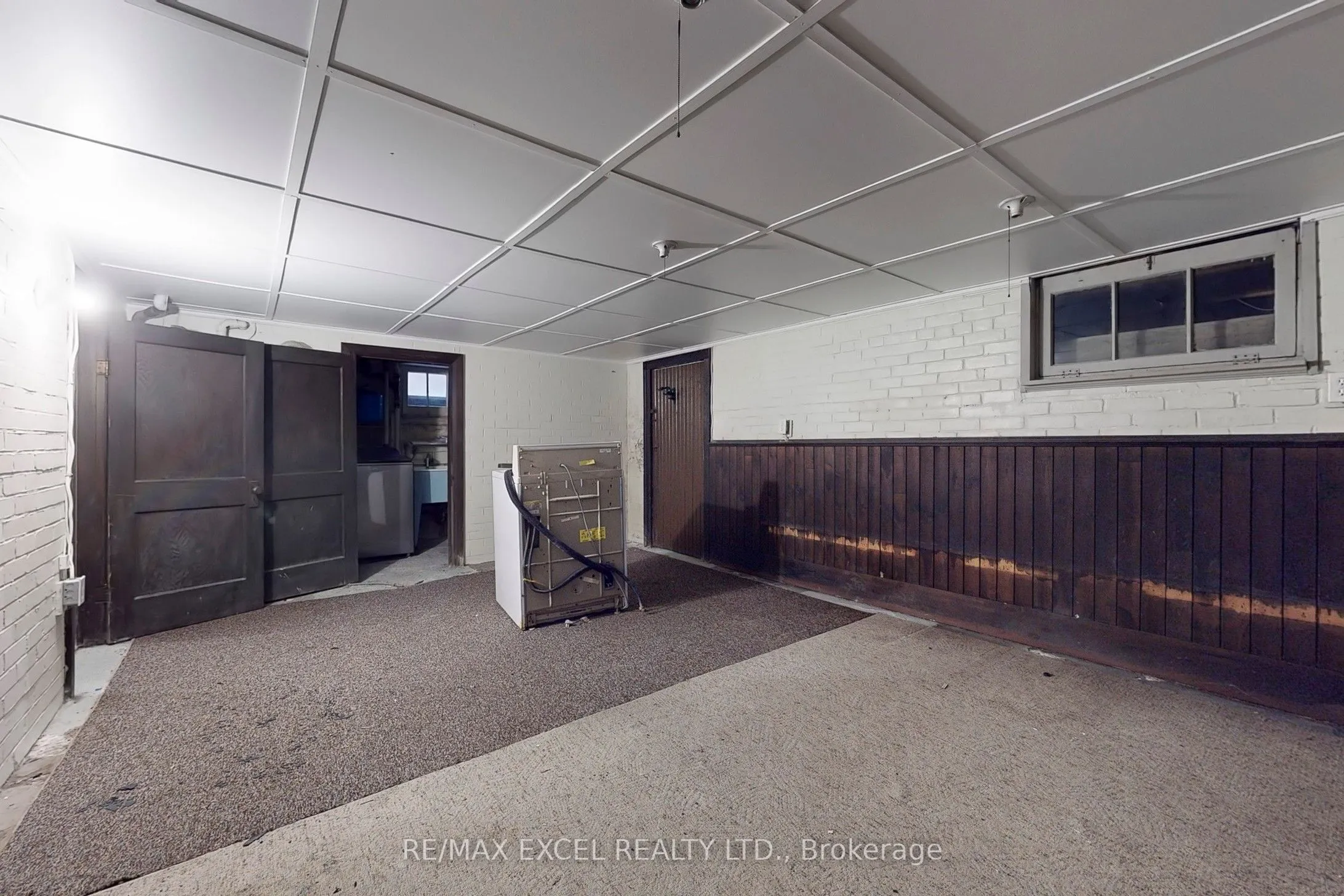 317 Warren Road